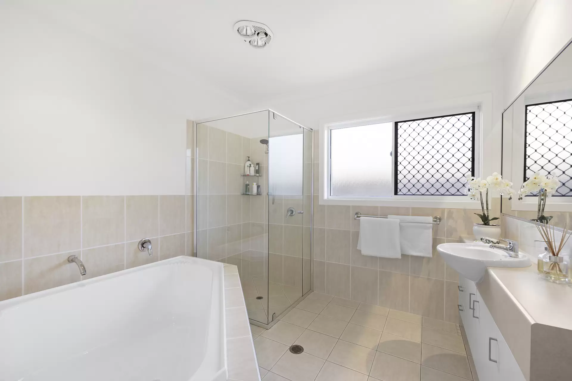 16 Jay Close, Buderim Sold by Queensland Sotheby's International Realty - image 1
