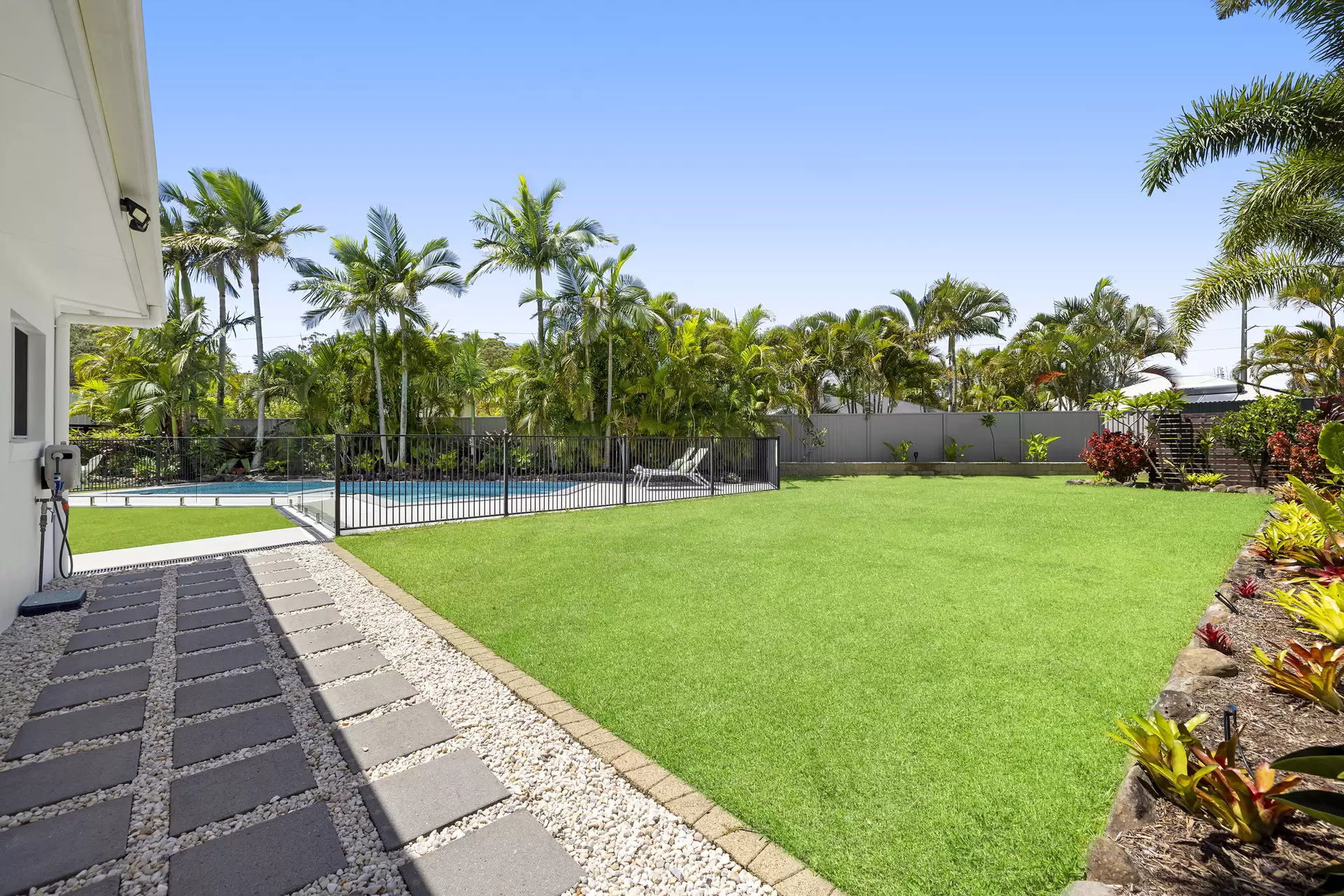 16 Jay Close, Buderim Sold by Queensland Sotheby's International Realty - image 1
