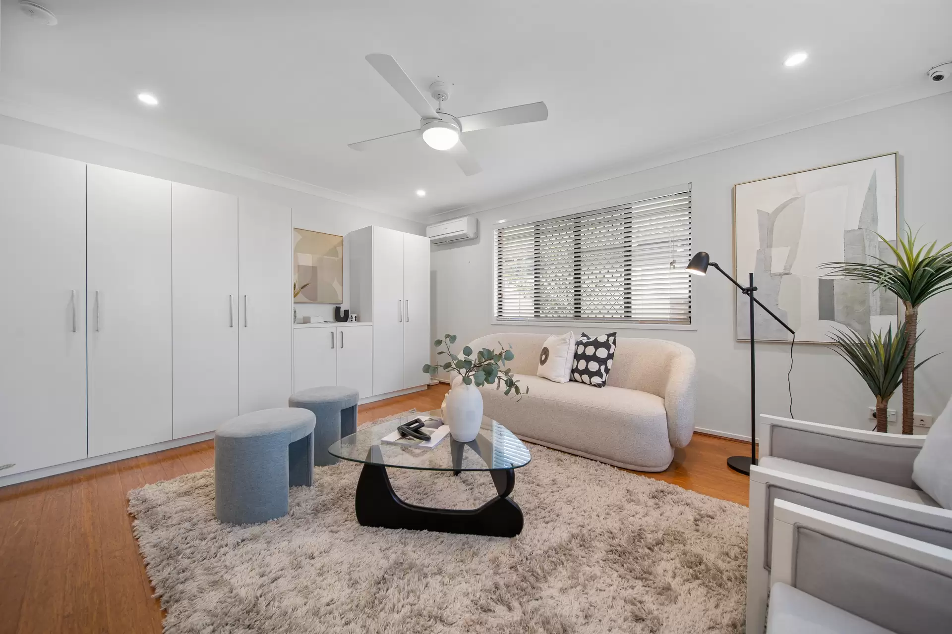 155 Smith Street, Cleveland Sold by Queensland Sotheby's International Realty - image 1