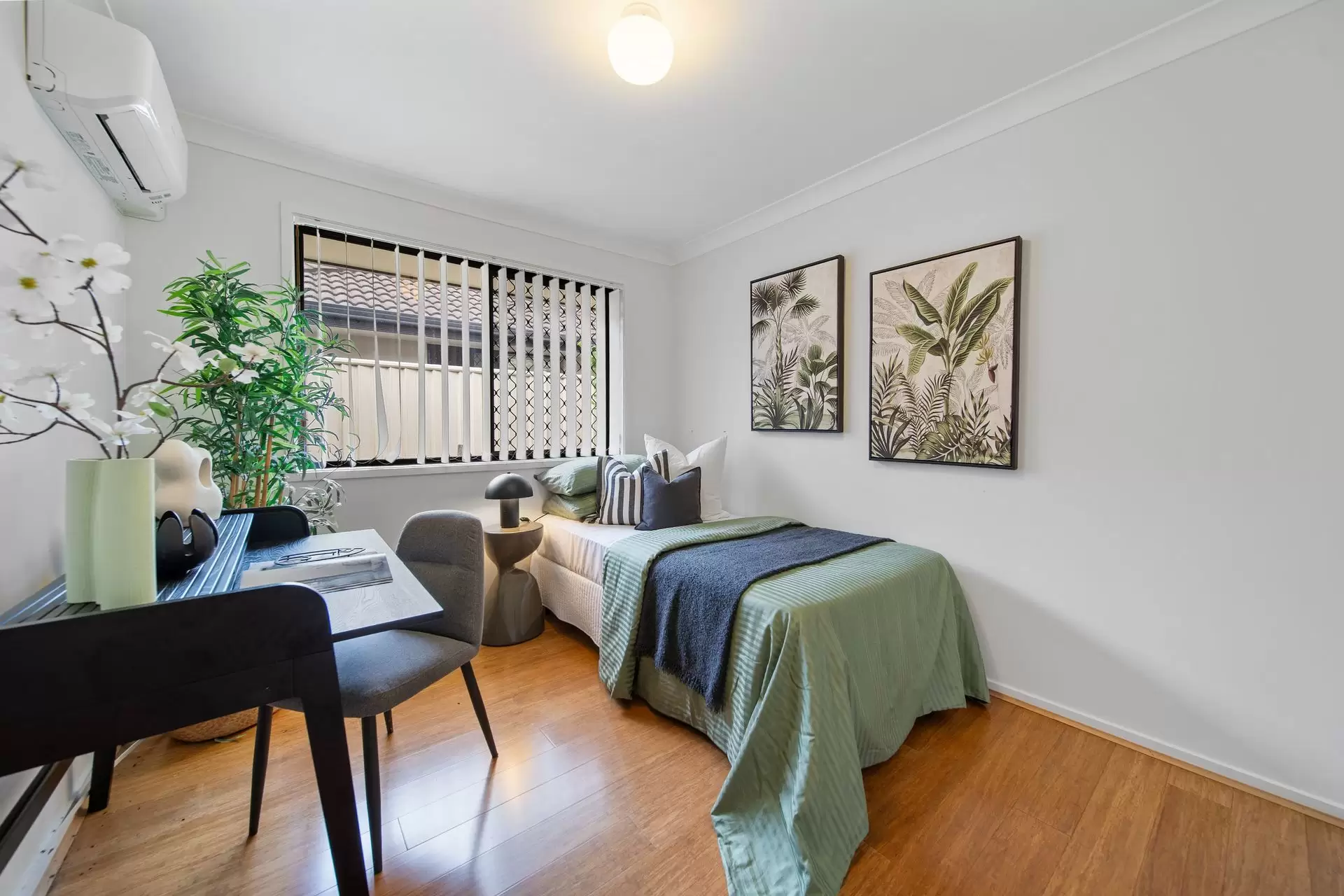 155 Smith Street, Cleveland Sold by Queensland Sotheby's International Realty - image 1