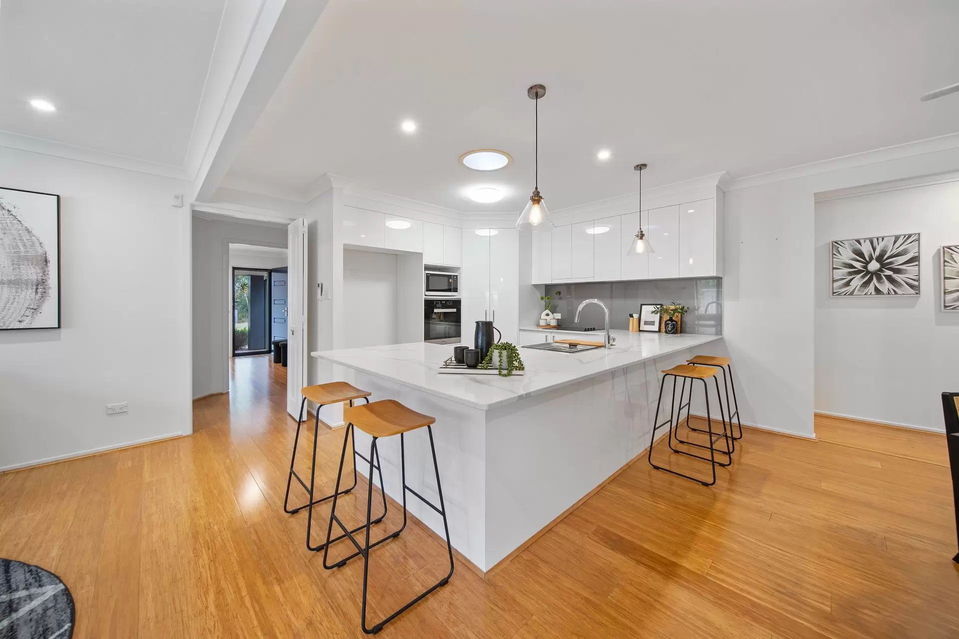 155 Smith Street, Cleveland Sold by Queensland Sotheby's International Realty - image 1