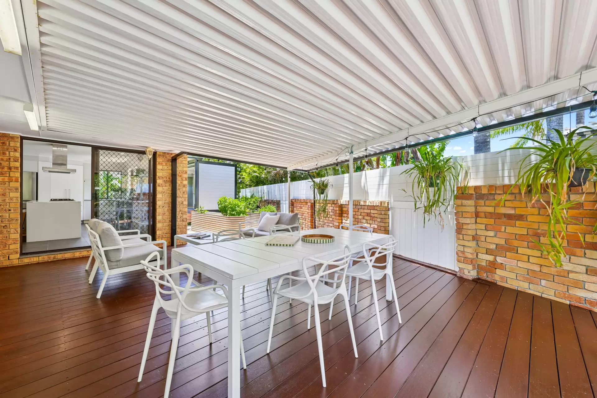 115 Newport Drive, Robina Sold by Queensland Sotheby's International Realty - image 1