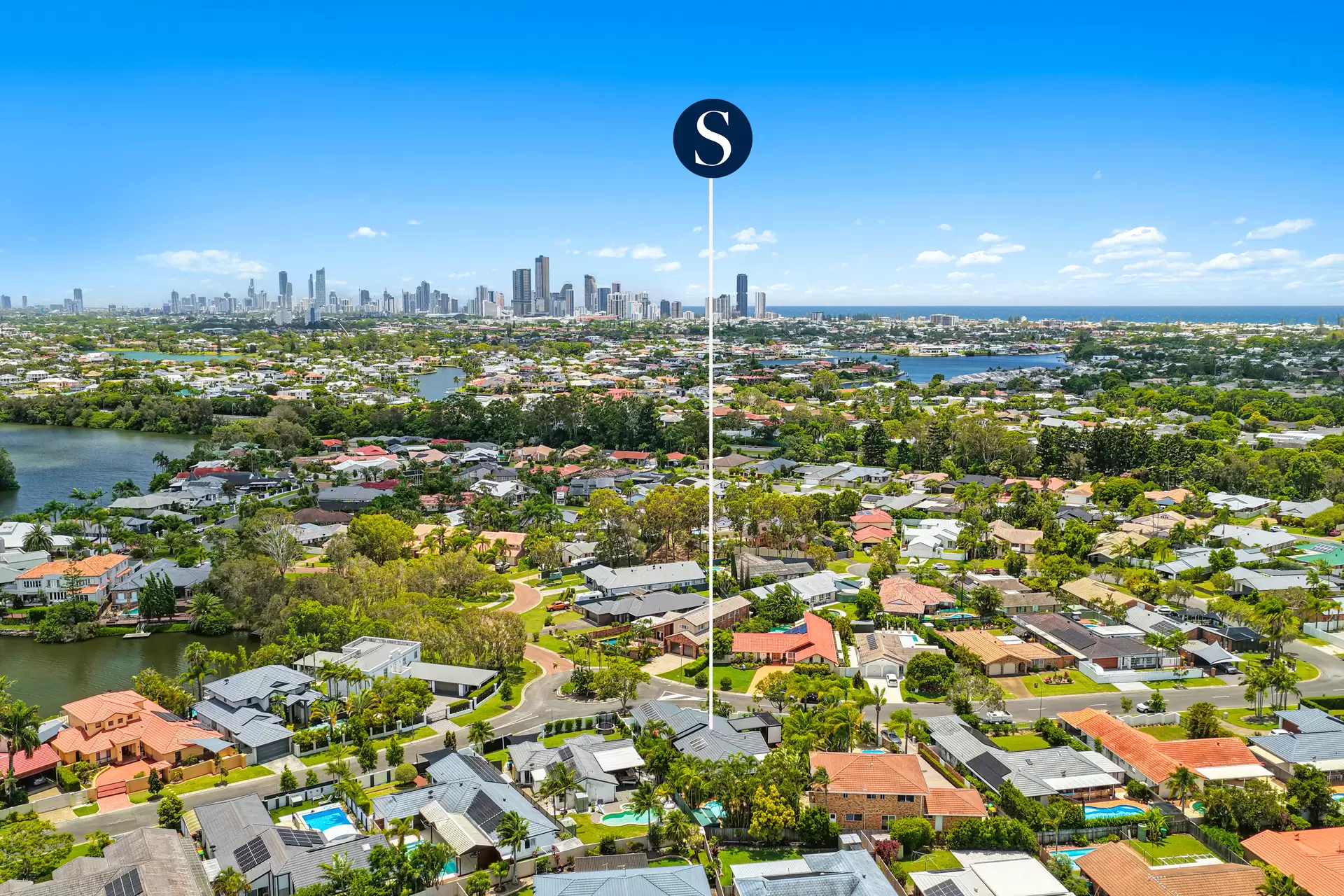 115 Newport Drive, Robina Sold by Queensland Sotheby's International Realty - image 1