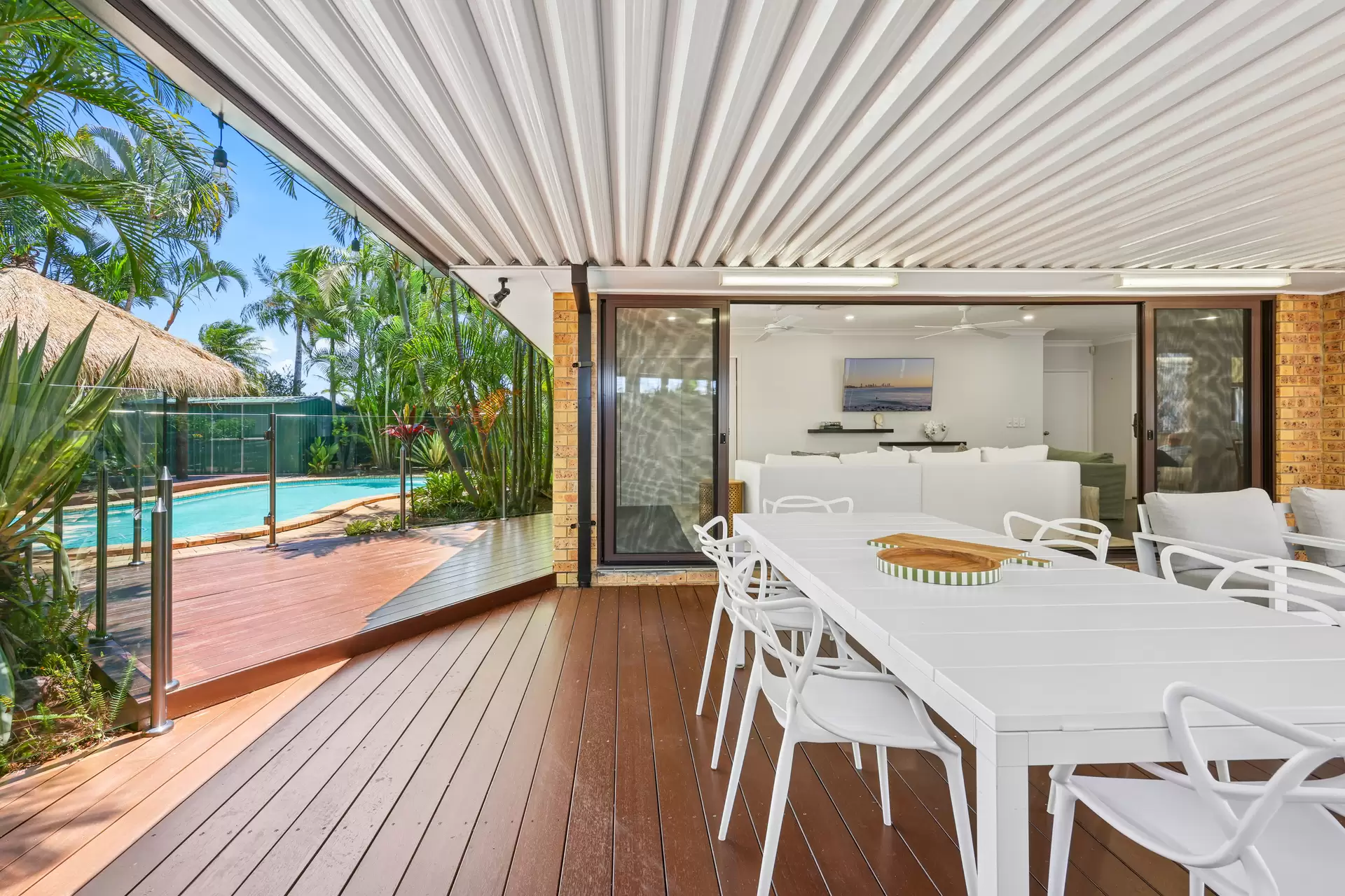 115 Newport Drive, Robina Sold by Queensland Sotheby's International Realty - image 1