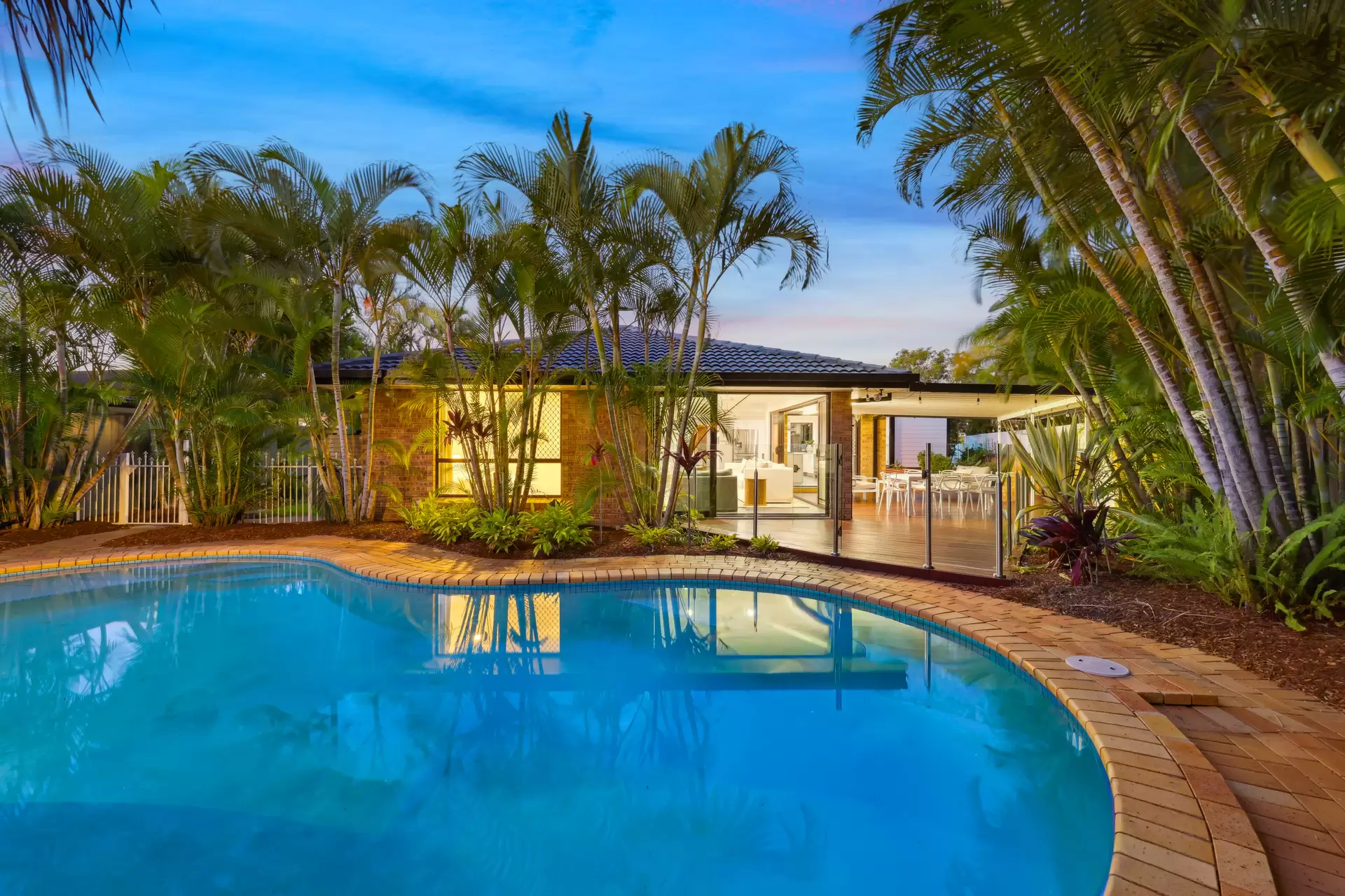 115 Newport Drive, Robina Sold by Queensland Sotheby's International Realty - image 1