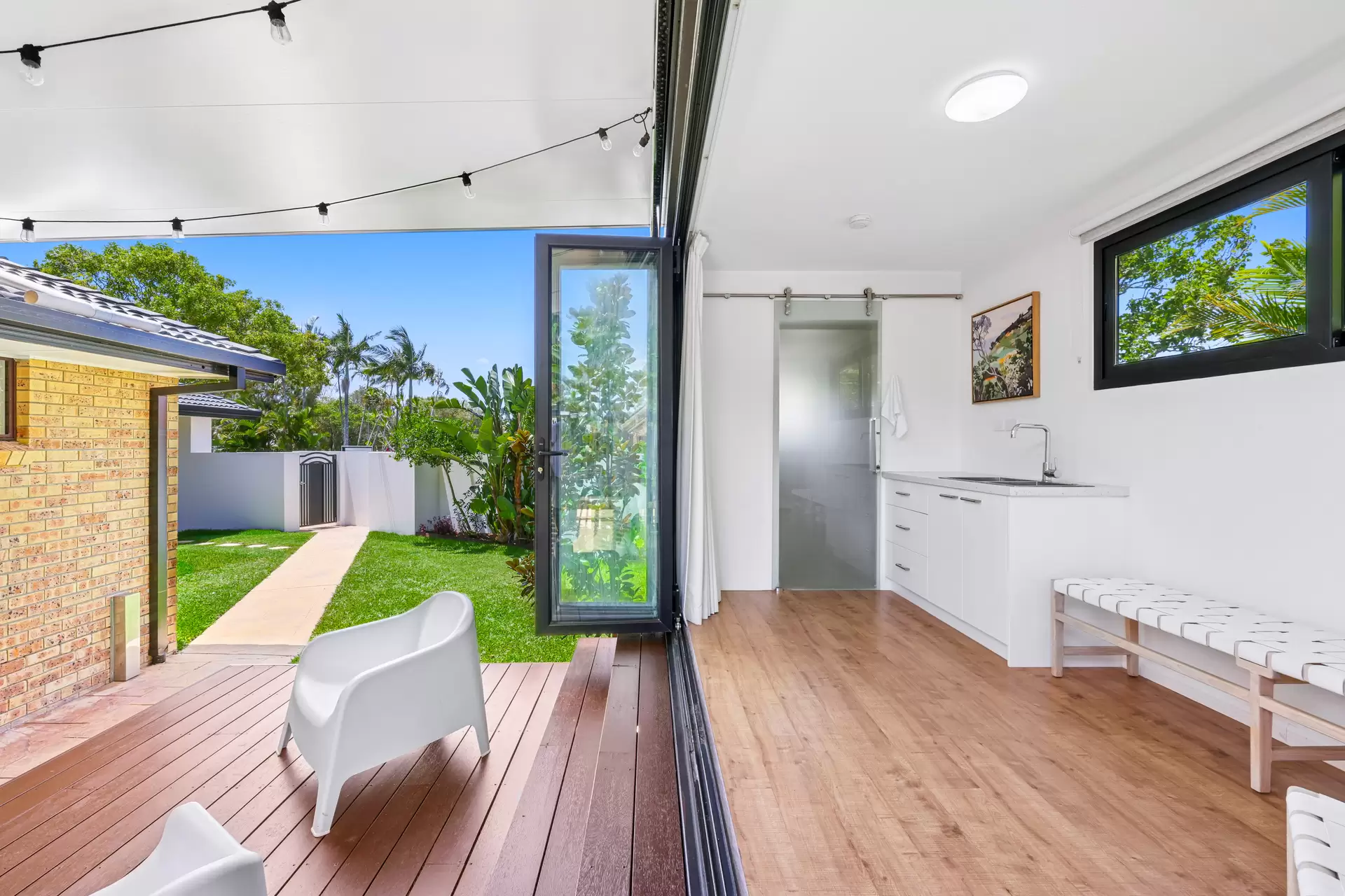 115 Newport Drive, Robina Sold by Queensland Sotheby's International Realty - image 1
