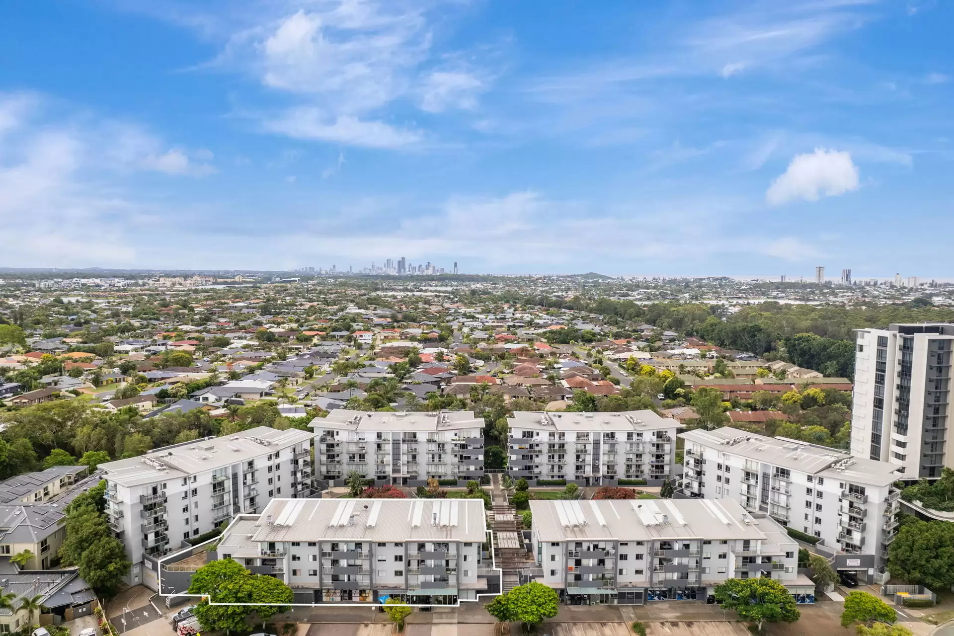 6101/12 Executive Drive, Burleigh Waters Sold by Queensland Sotheby's International Realty - image 1