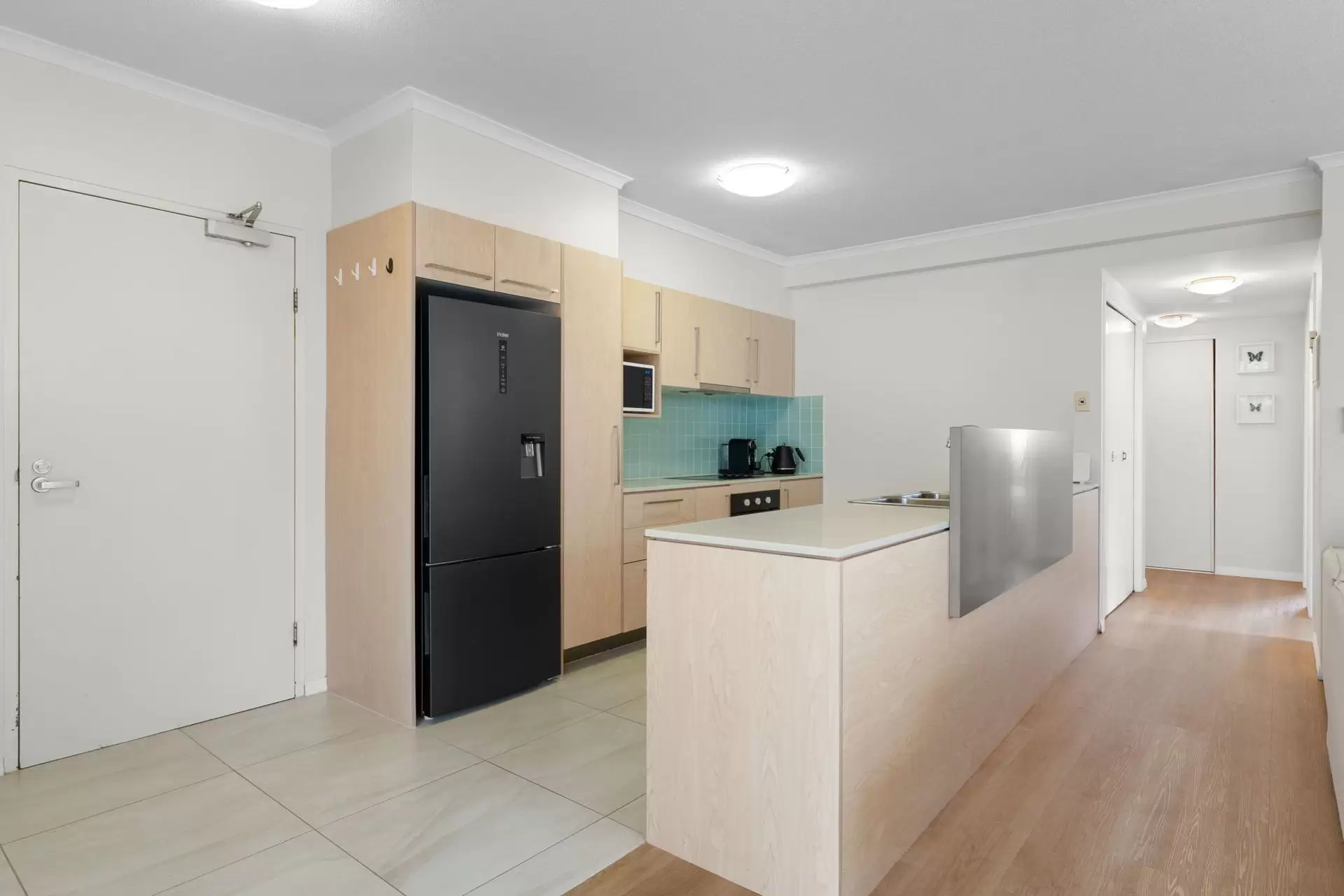 6101/12 Executive Drive, Burleigh Waters Sold by Queensland Sotheby's International Realty - image 1