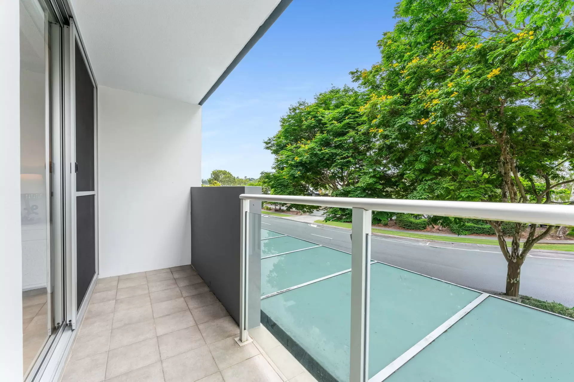 6101/12 Executive Drive, Burleigh Waters Sold by Queensland Sotheby's International Realty - image 1