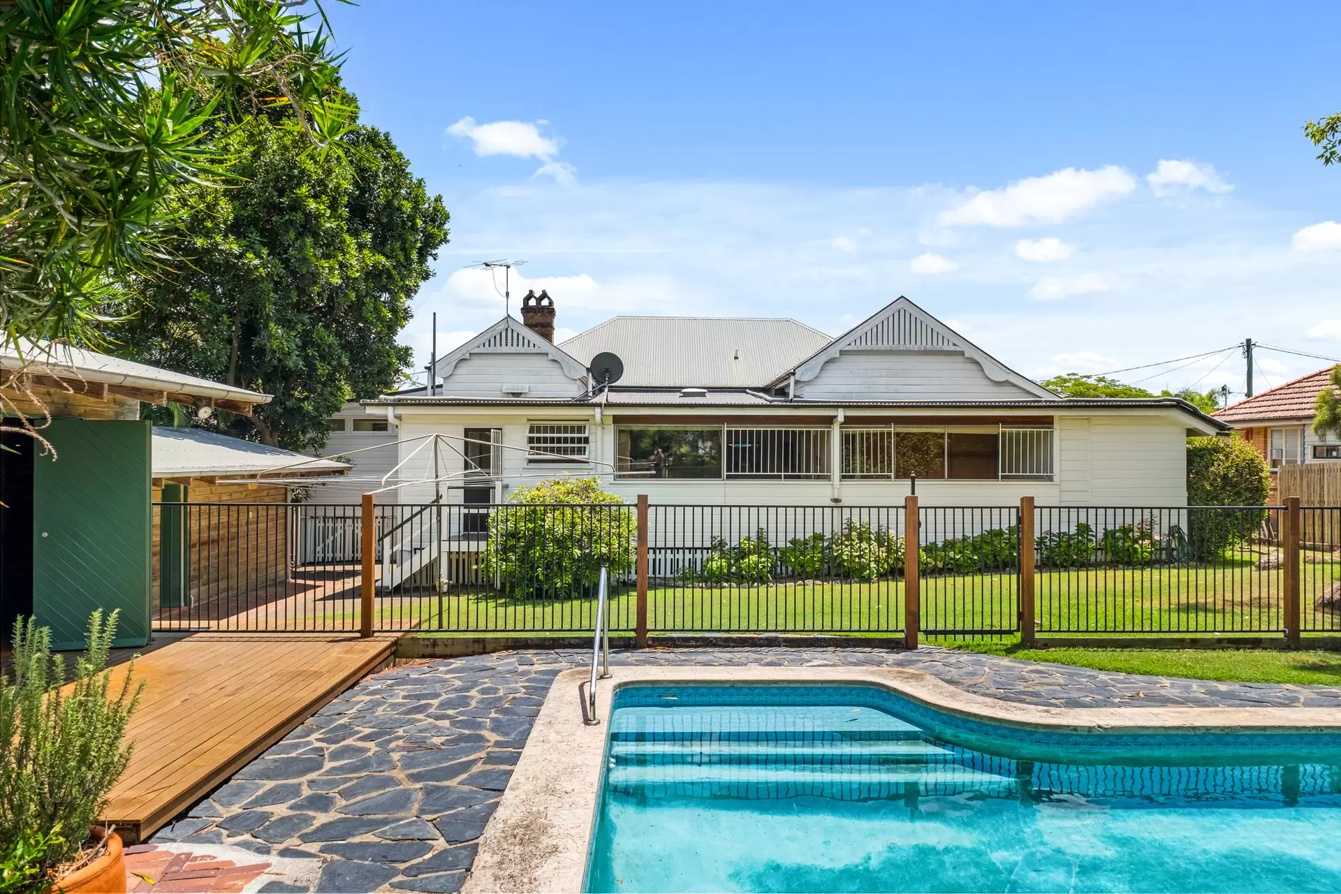 23 Winifred Street, Clayfield Sold by  - image 1