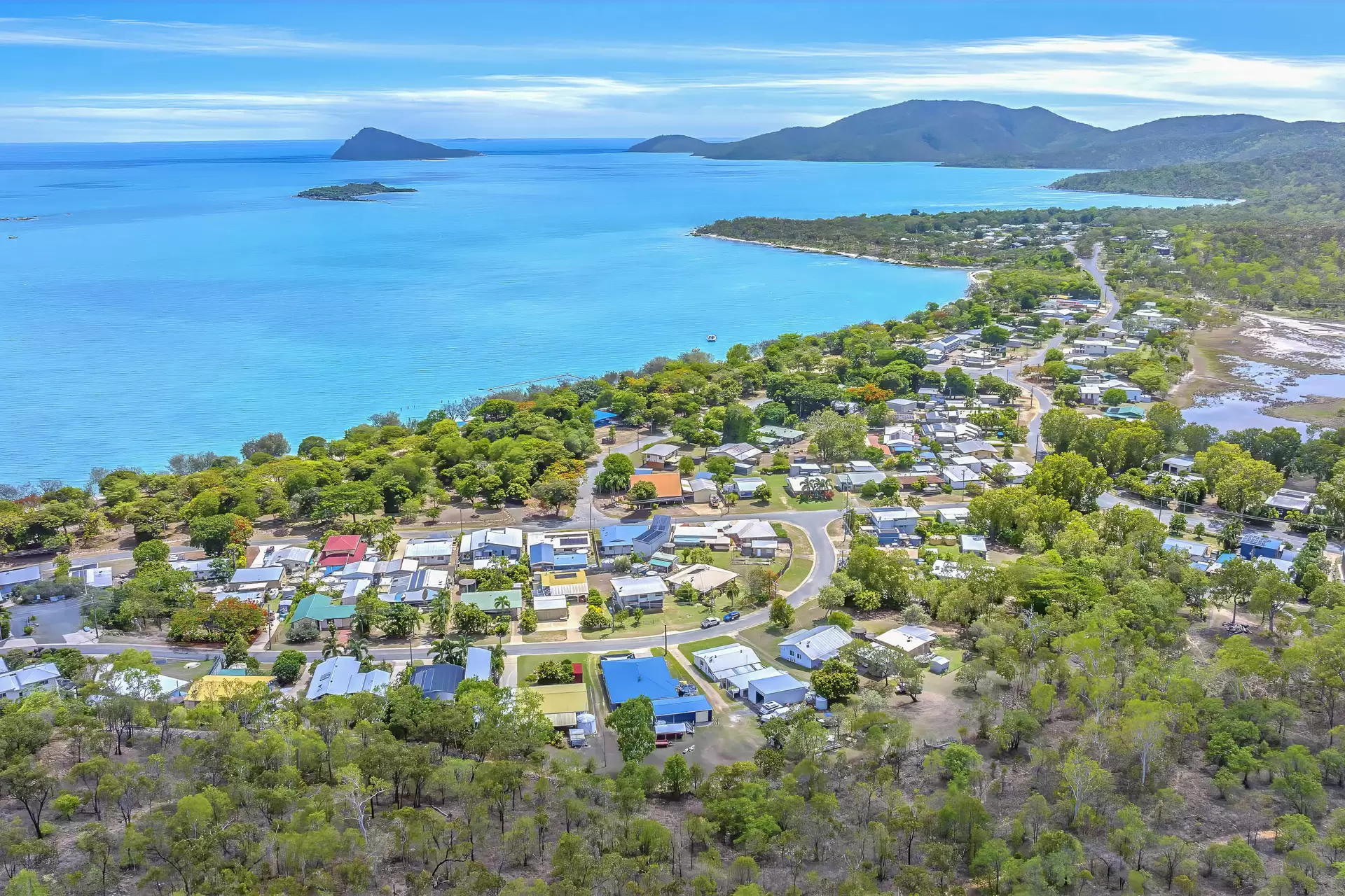 30 Cowry Crescent, Dingo Beach Sold by Queensland Sotheby's International Realty - image 1