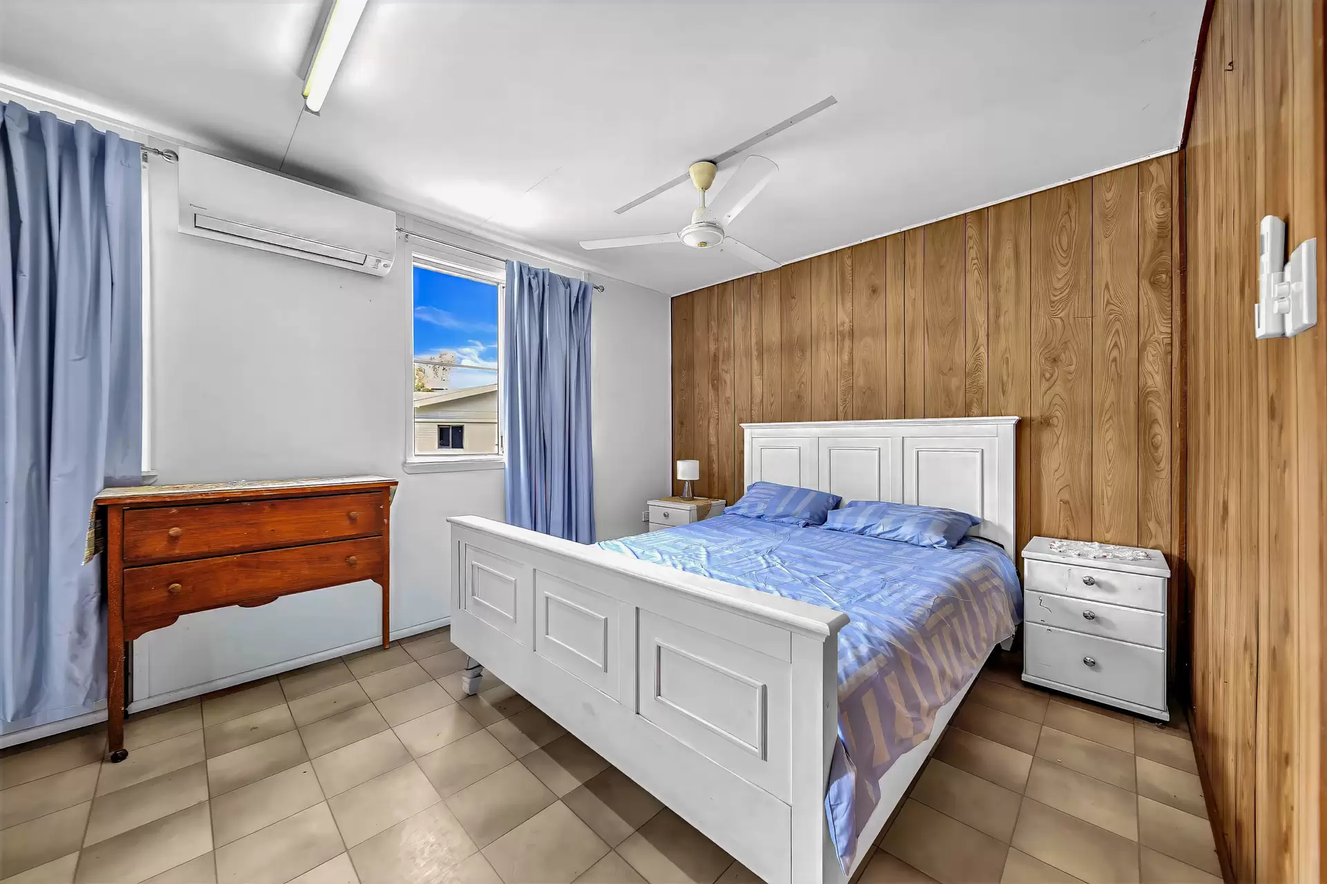 30 Cowry Crescent, Dingo Beach Sold by Queensland Sotheby's International Realty - image 1