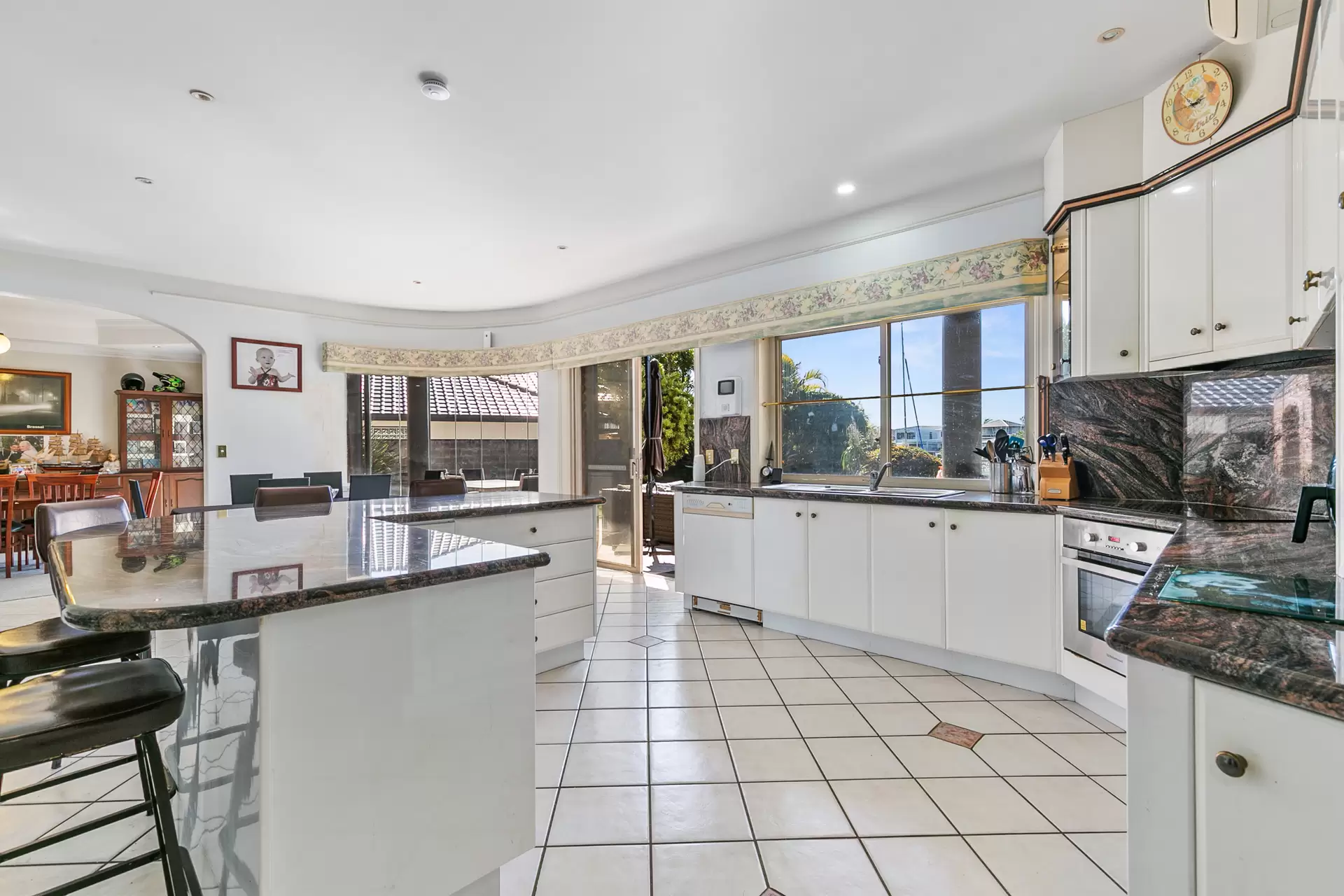 20 Sommersea Drive, Raby Bay Sold by Queensland Sotheby's International Realty - image 1