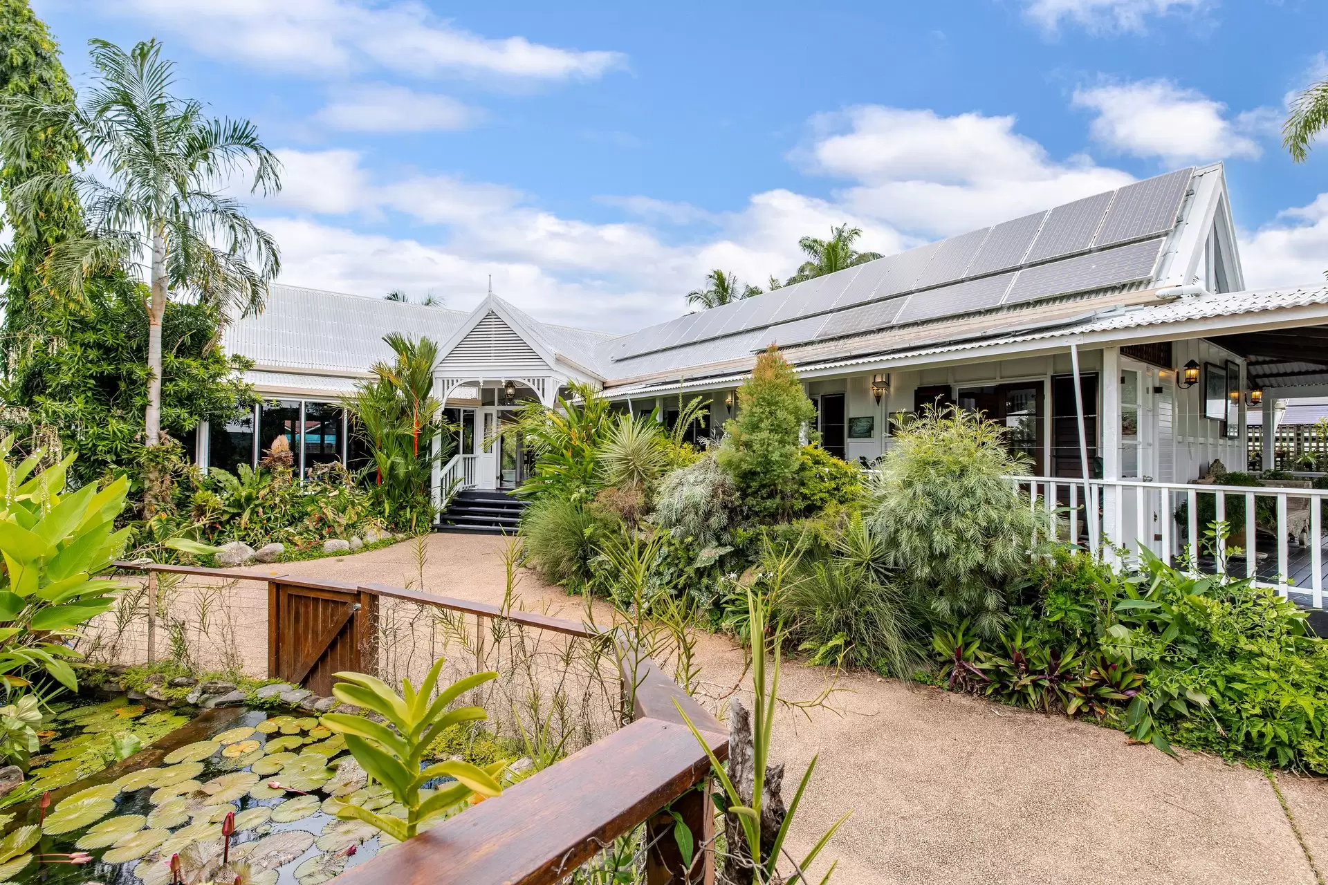 13 Ribbon Avenue, Port Douglas For Sale by Queensland Sotheby's International Realty - image 1