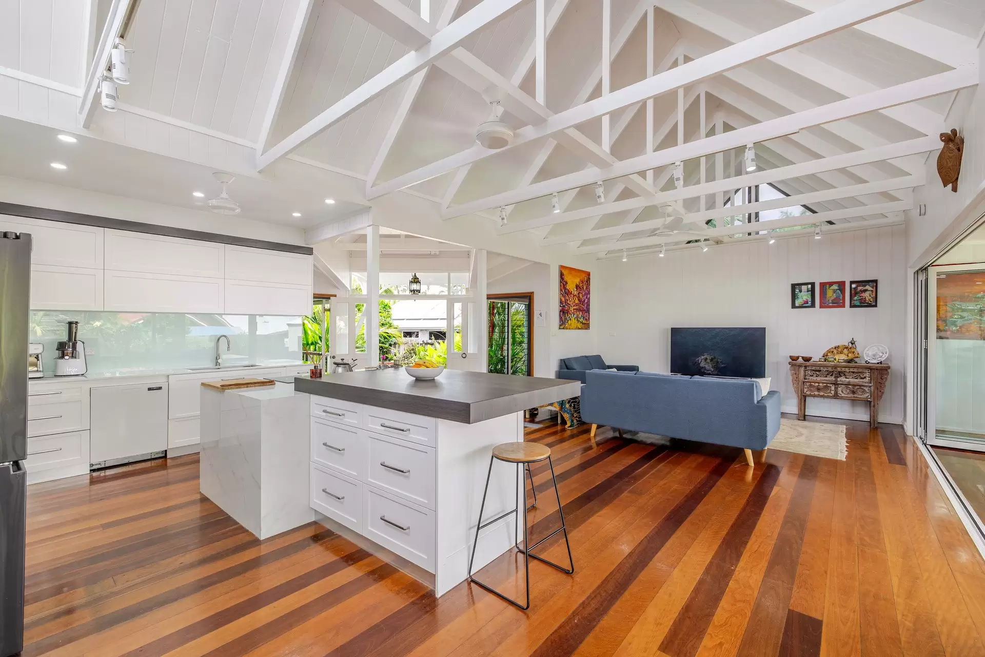 13 Ribbon Avenue, Port Douglas For Sale by Queensland Sotheby's International Realty - image 1