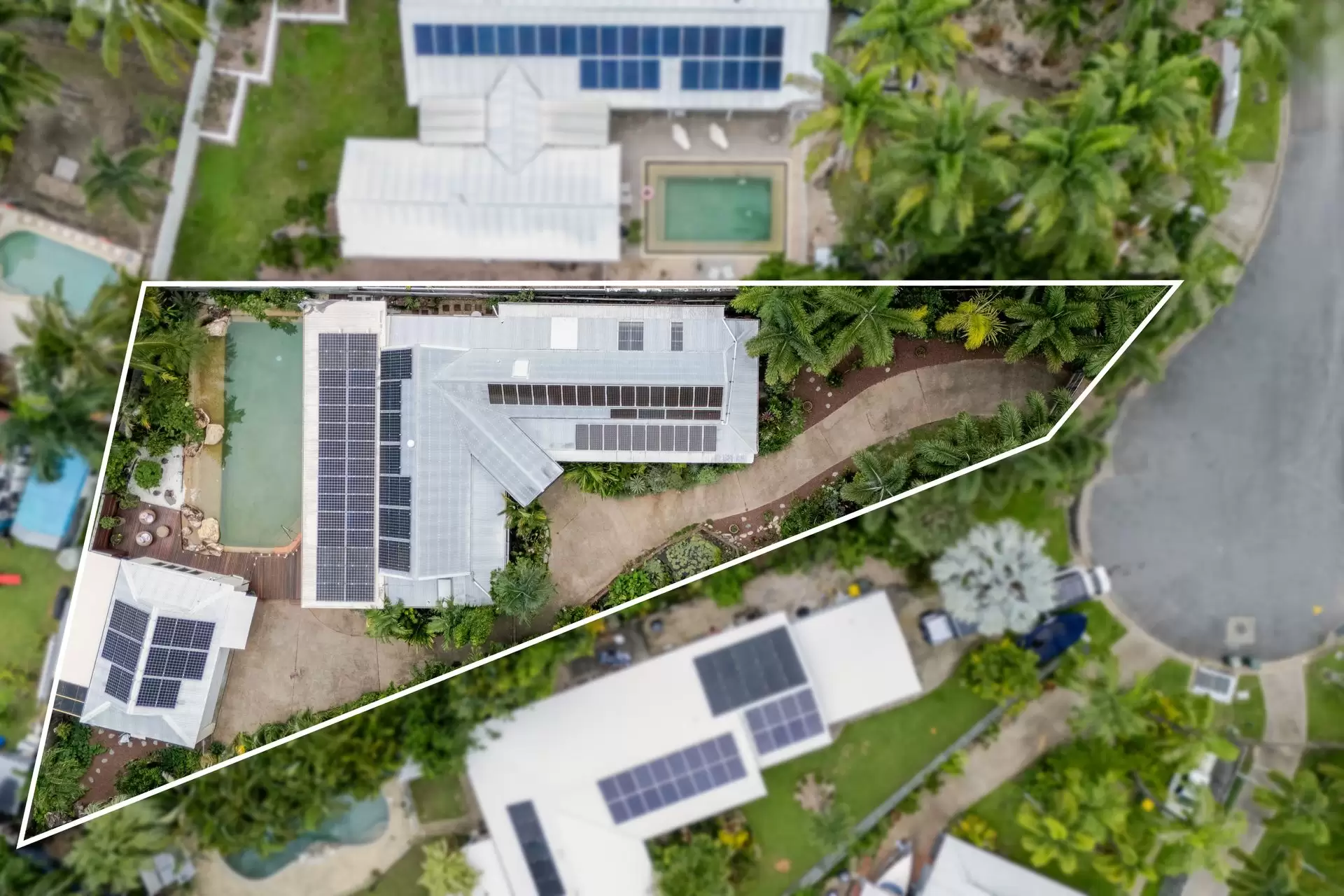 13 Ribbon Avenue, Port Douglas For Sale by Queensland Sotheby's International Realty - image 1