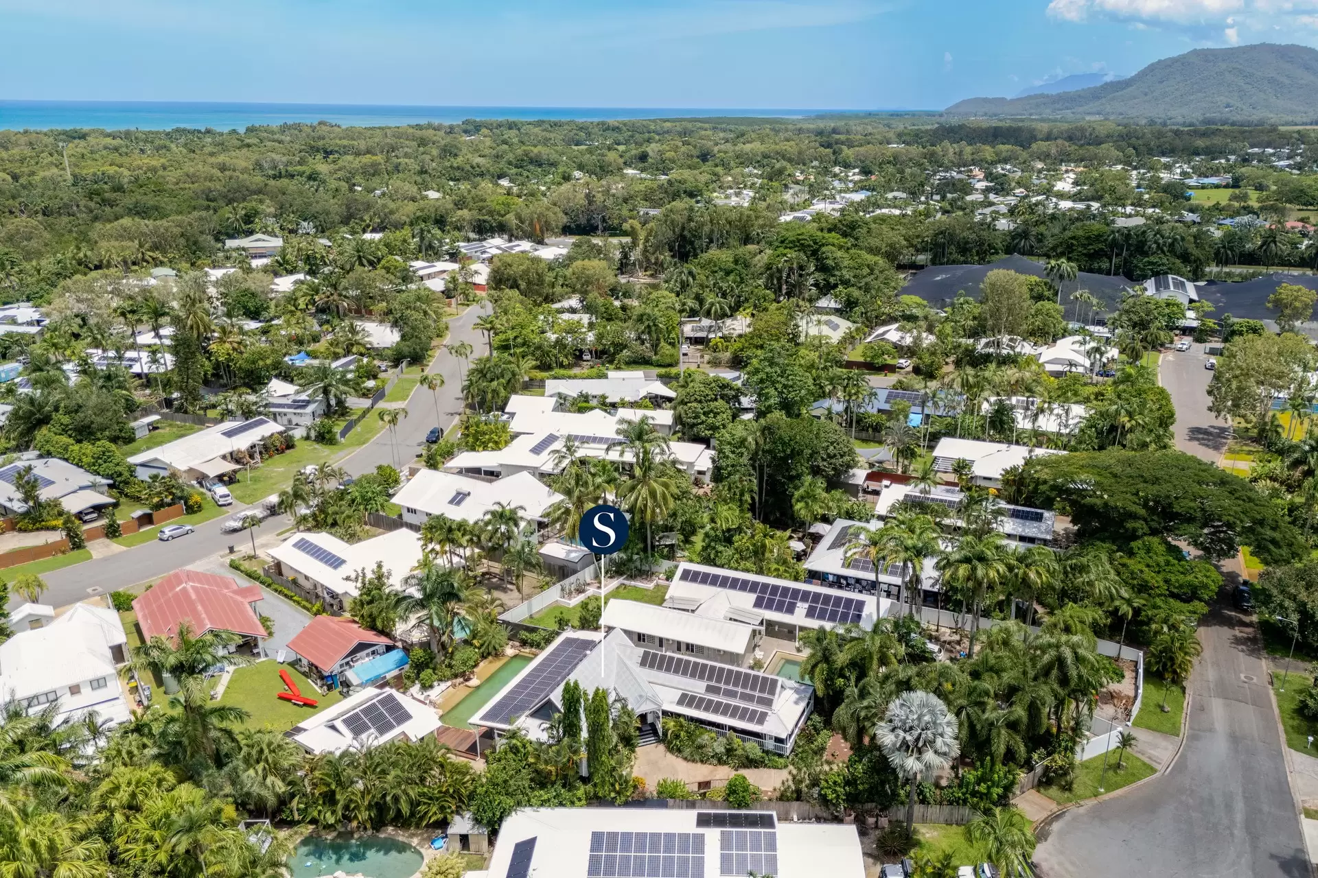 13 Ribbon Avenue, Port Douglas For Sale by Queensland Sotheby's International Realty - image 1
