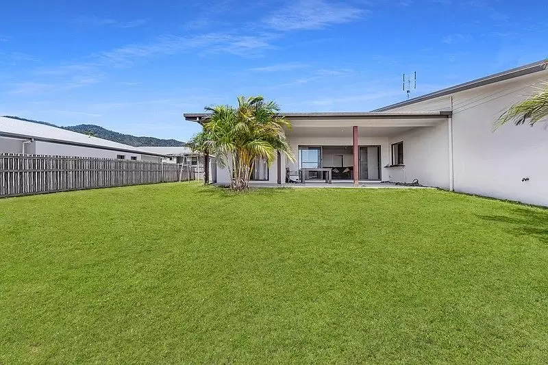 2 Companion Way, Cannonvale Sold by 