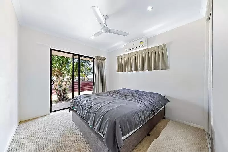 2 Companion Way, Cannonvale Sold by Queensland Sotheby's International Realty - image 1