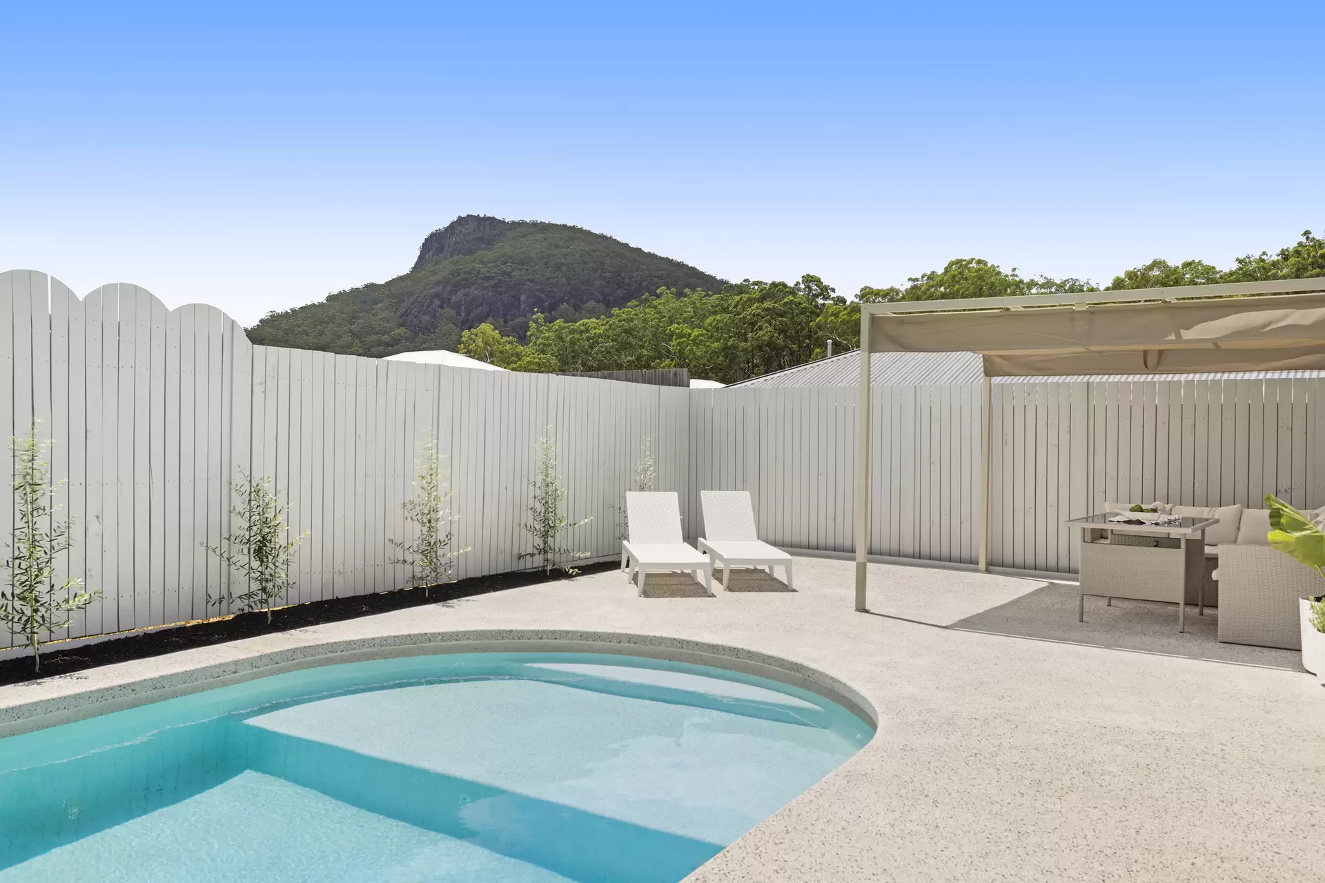 38  Ngungun Crescent, Glass House Mountains Sold by Queensland Sotheby's International Realty - image 1