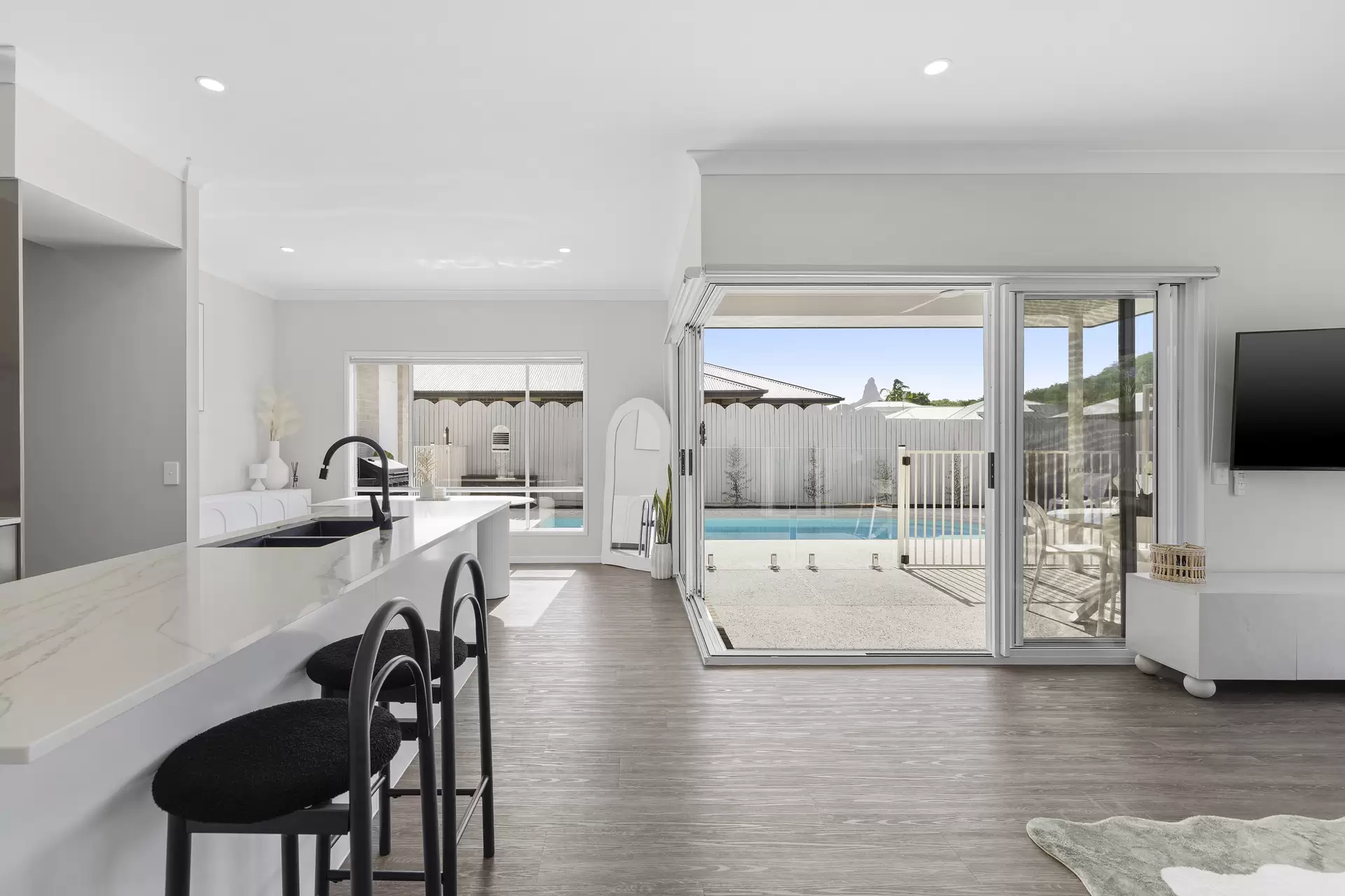 38  Ngungun Crescent, Glass House Mountains Sold by Queensland Sotheby's International Realty - image 1