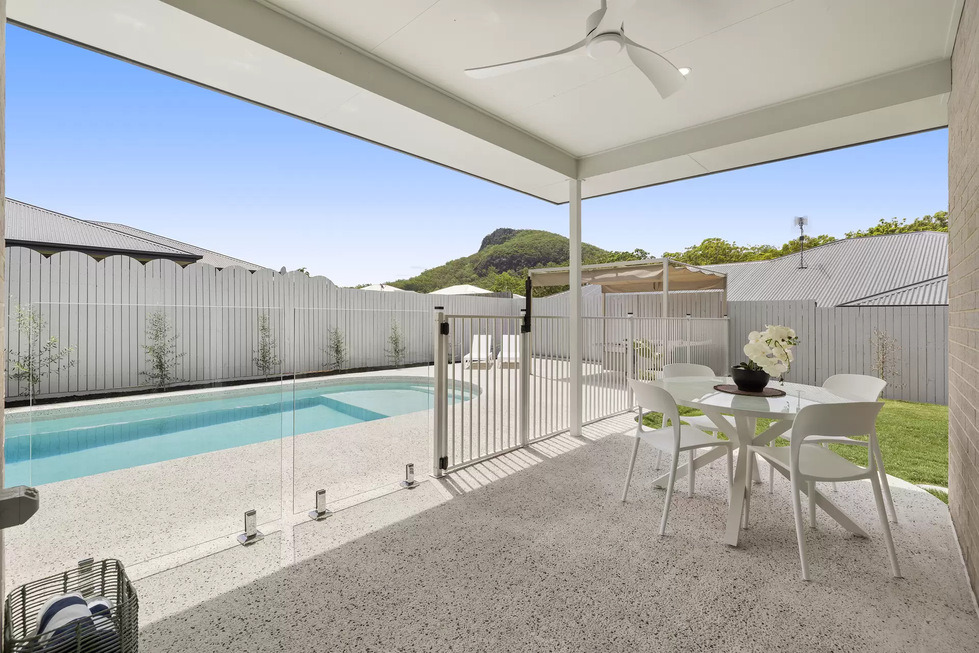 38  Ngungun Crescent, Glass House Mountains Sold by Queensland Sotheby's International Realty - image 1