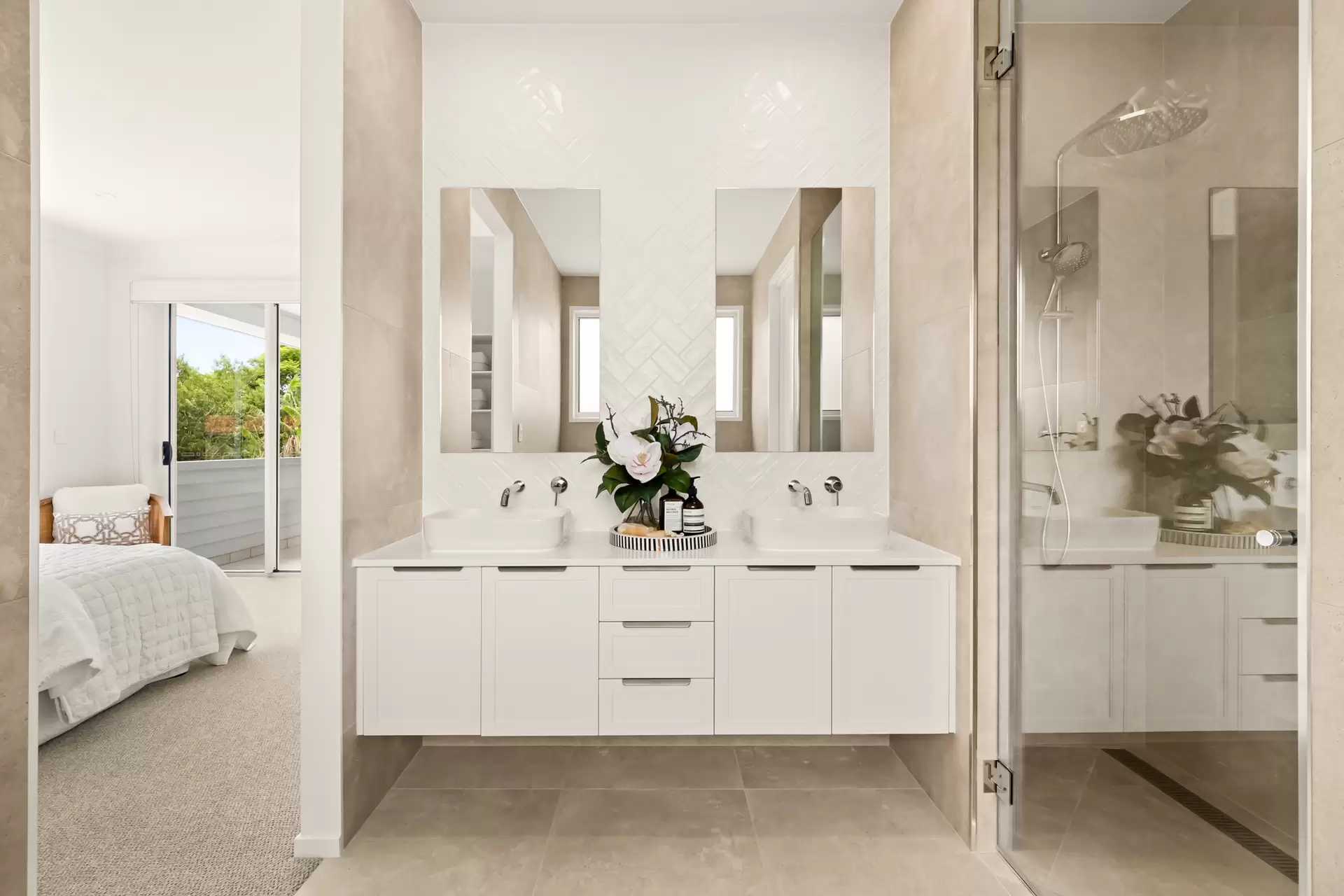 30 Watcombe Street, Wavell Heights For Sale by Queensland Sotheby's International Realty - image 1