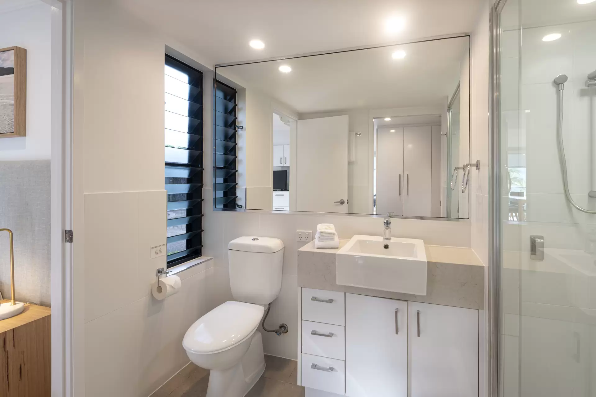 21/5 Banksia Court, Hamilton Island For Sale by Queensland Sotheby's International Realty - image 1