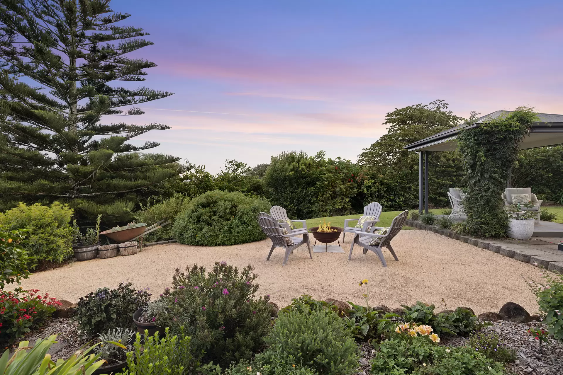 48 Cynthia Hunt  Drive, Flaxton Sold by Queensland Sotheby's International Realty - image 1