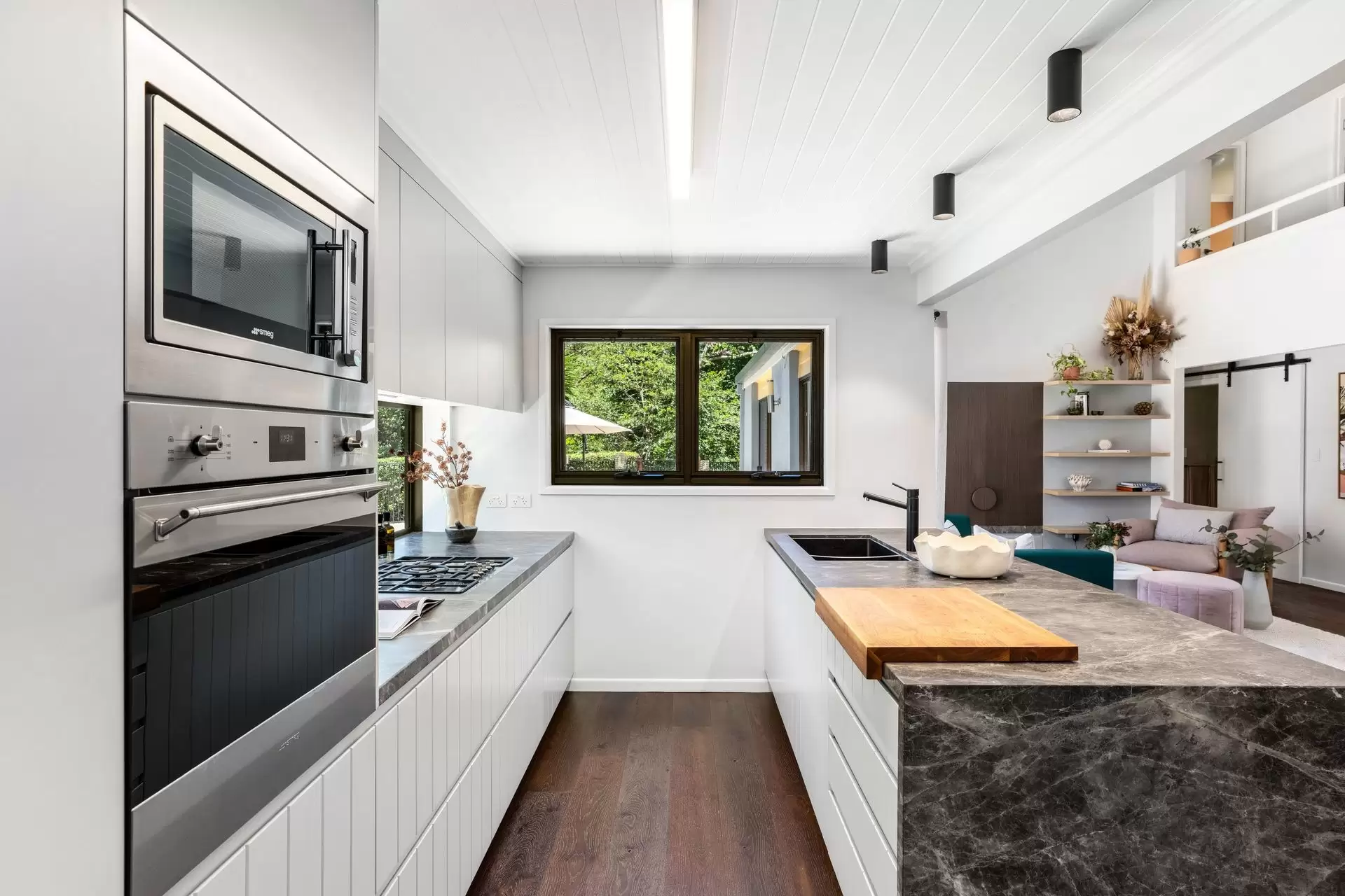 169 Fernvale Road, Tarragindi Sold by Queensland Sotheby's International Realty - image 1