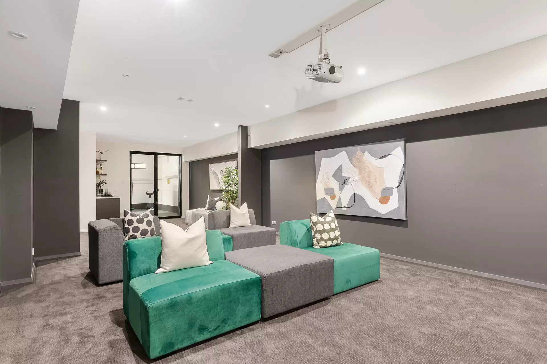 1A Bay Street, Redland Bay Sold by Queensland Sotheby's International Realty - image 1