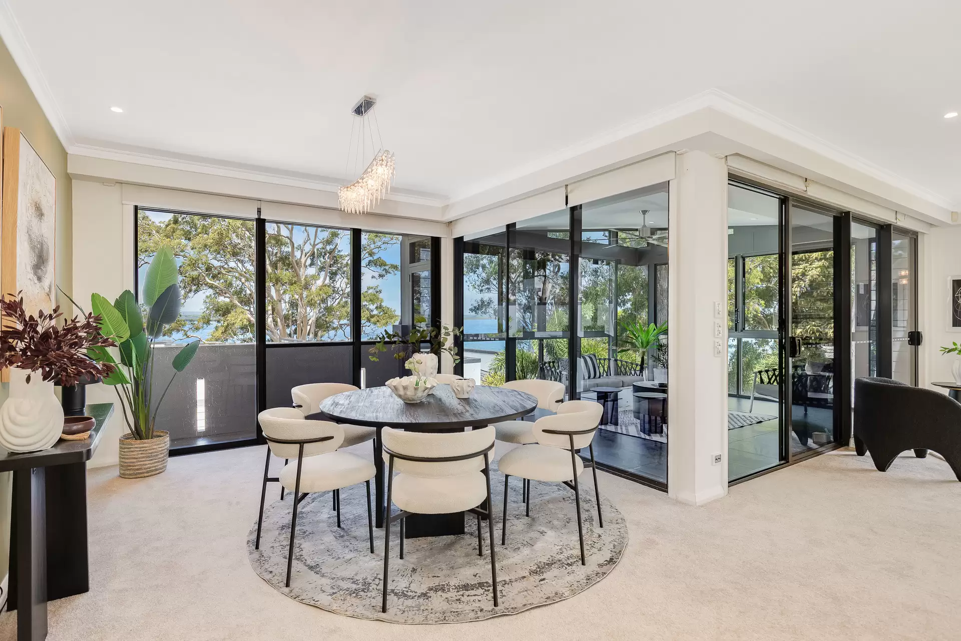 1A Bay Street, Redland Bay Sold by Queensland Sotheby's International Realty - image 1
