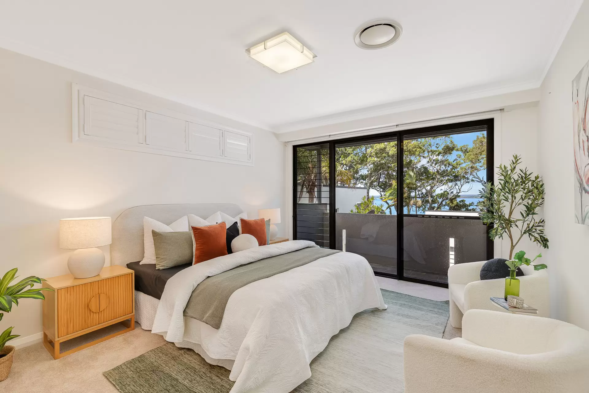 1A Bay Street, Redland Bay Sold by Queensland Sotheby's International Realty - image 1