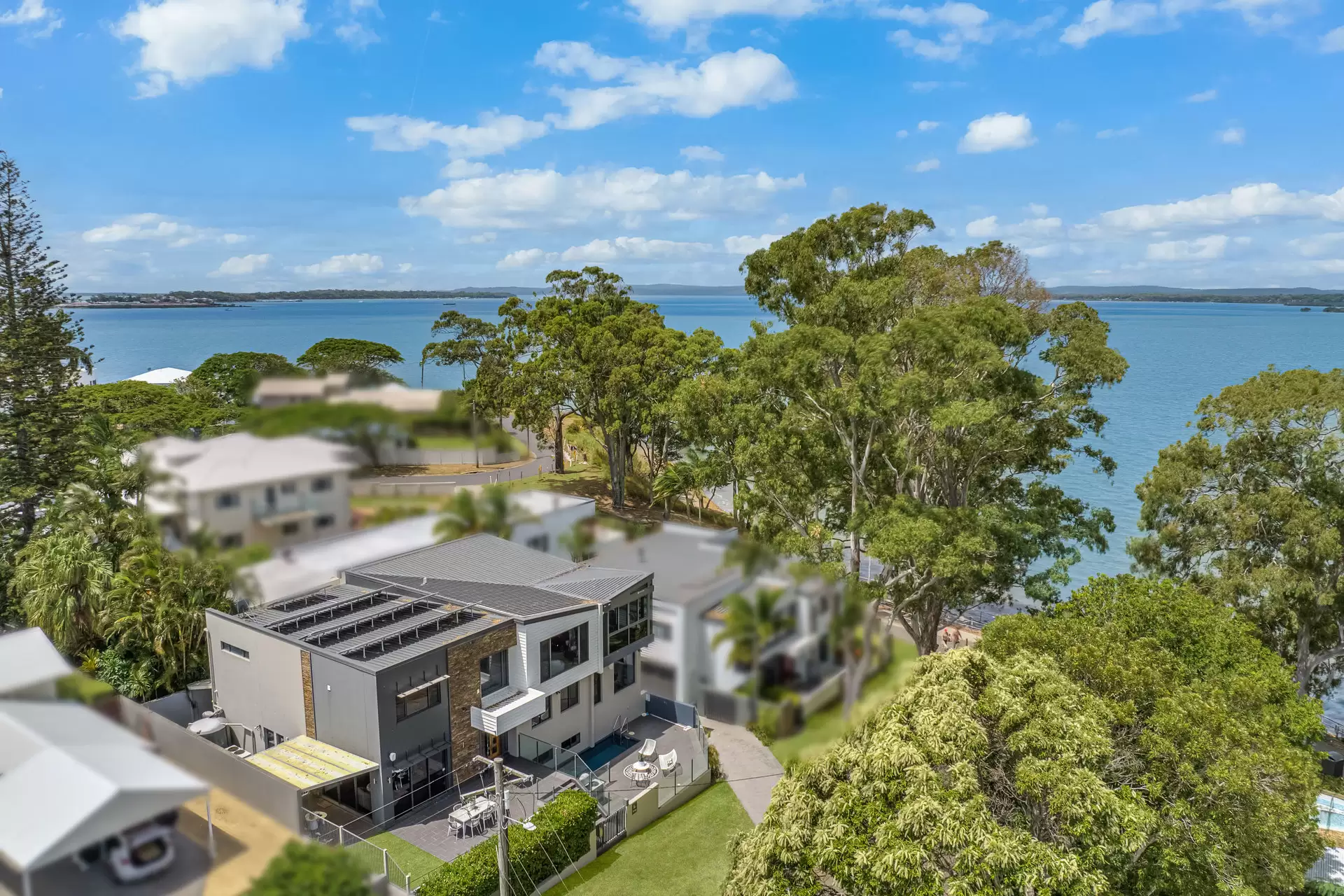 1A Bay Street, Redland Bay Sold by Queensland Sotheby's International Realty - image 1