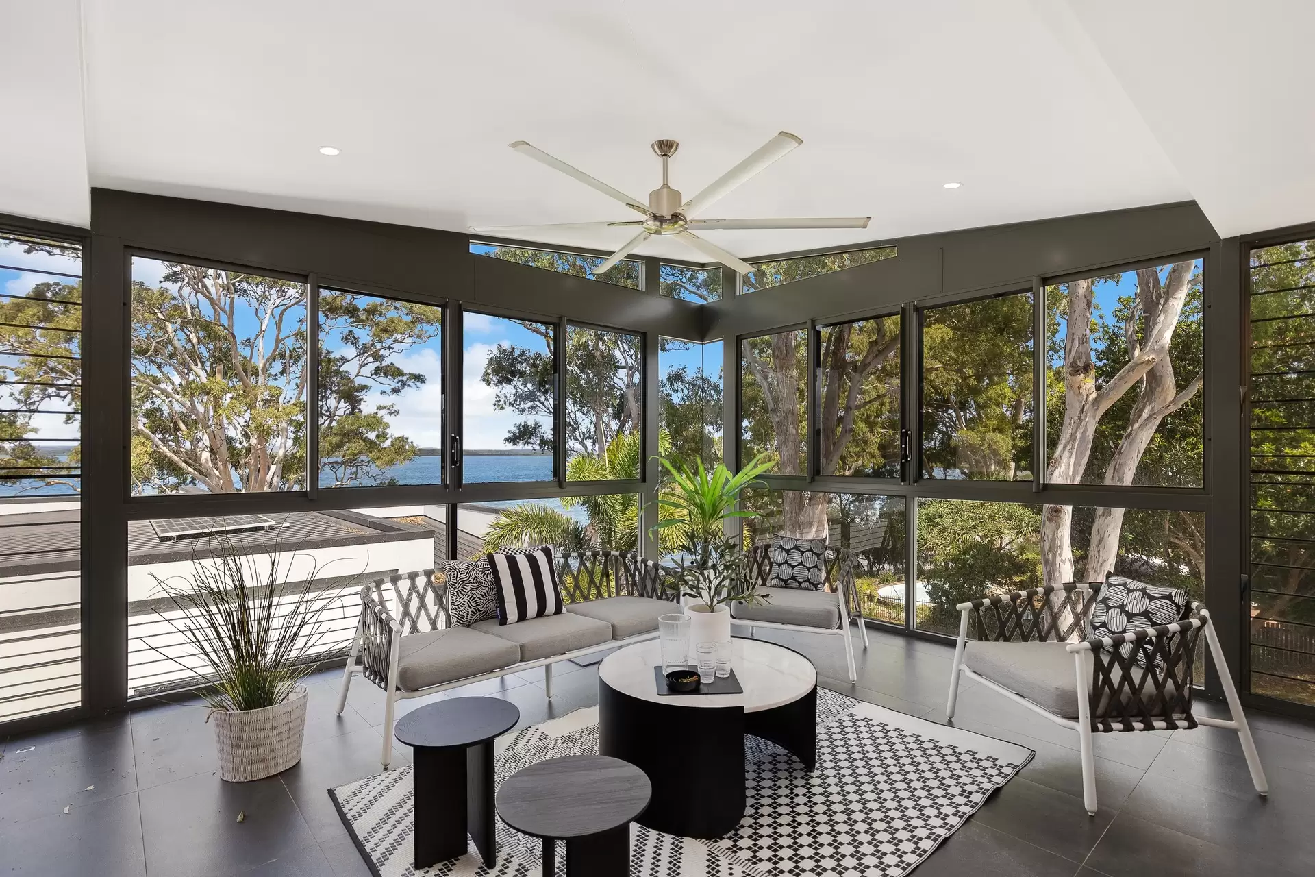 1A Bay Street, Redland Bay Sold by Queensland Sotheby's International Realty - image 1