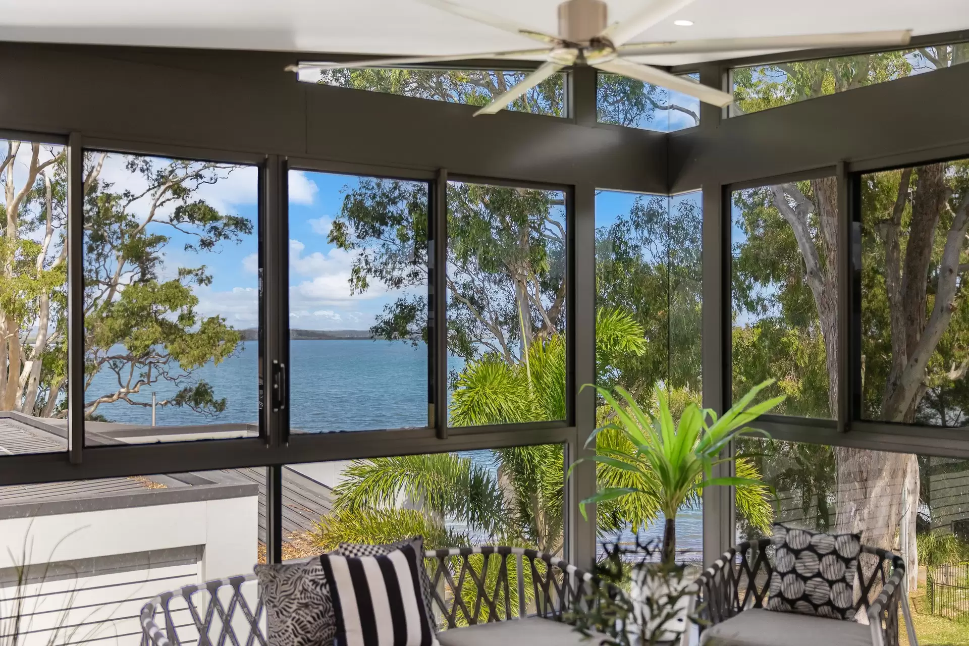 1A Bay Street, Redland Bay Sold by Queensland Sotheby's International Realty - image 1