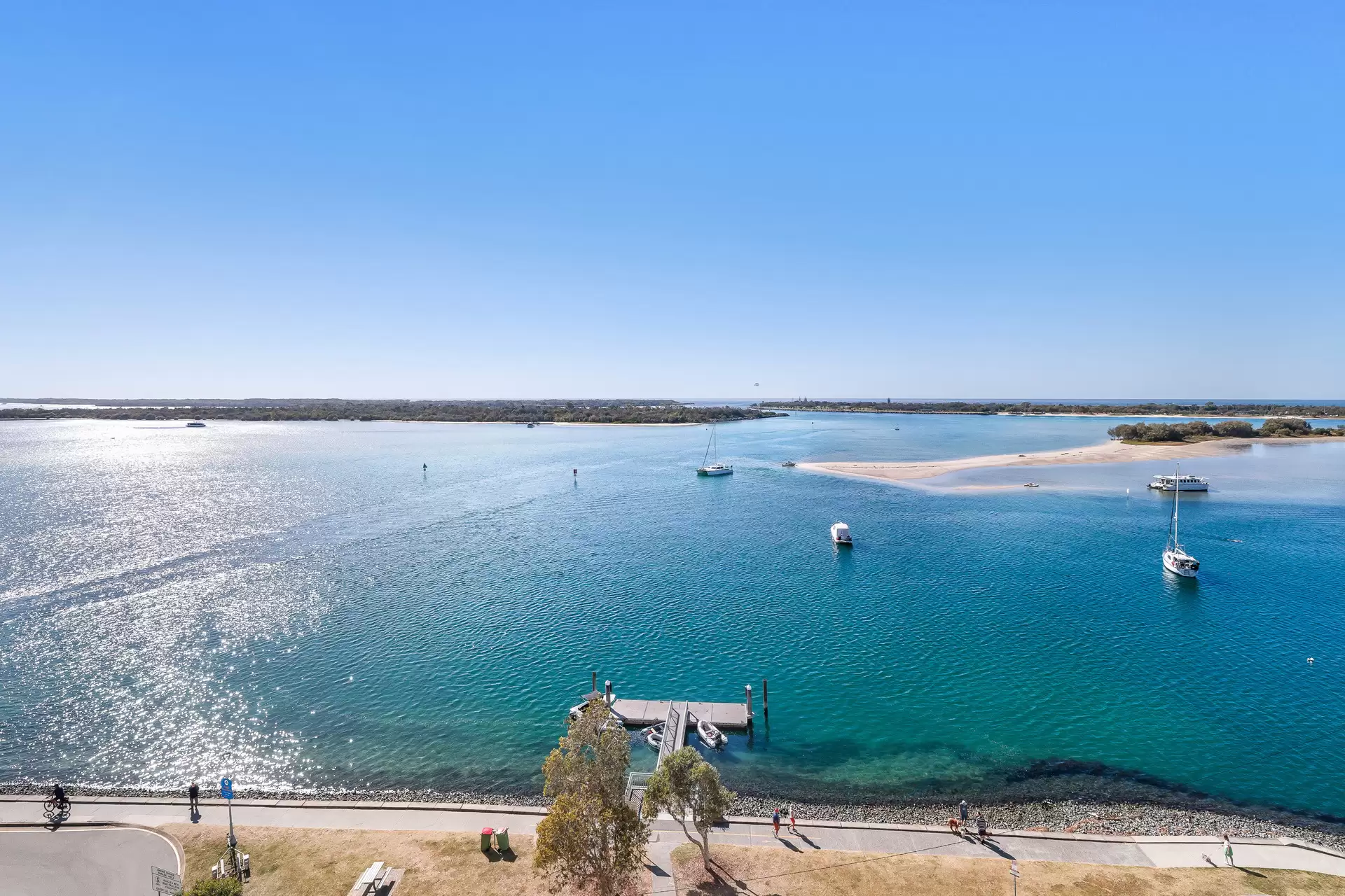 95/326 Marine Parade, Labrador Sold by Queensland Sotheby's International Realty - image 1