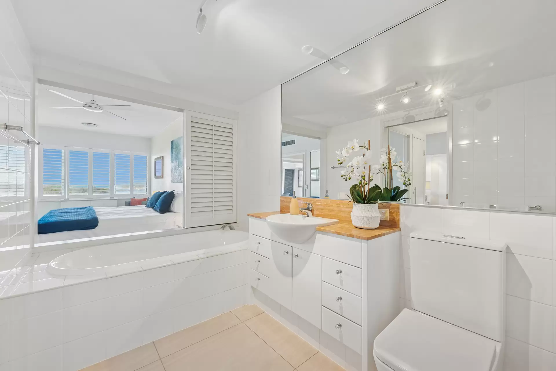 95/326 Marine Parade, Labrador Sold by  - image 1