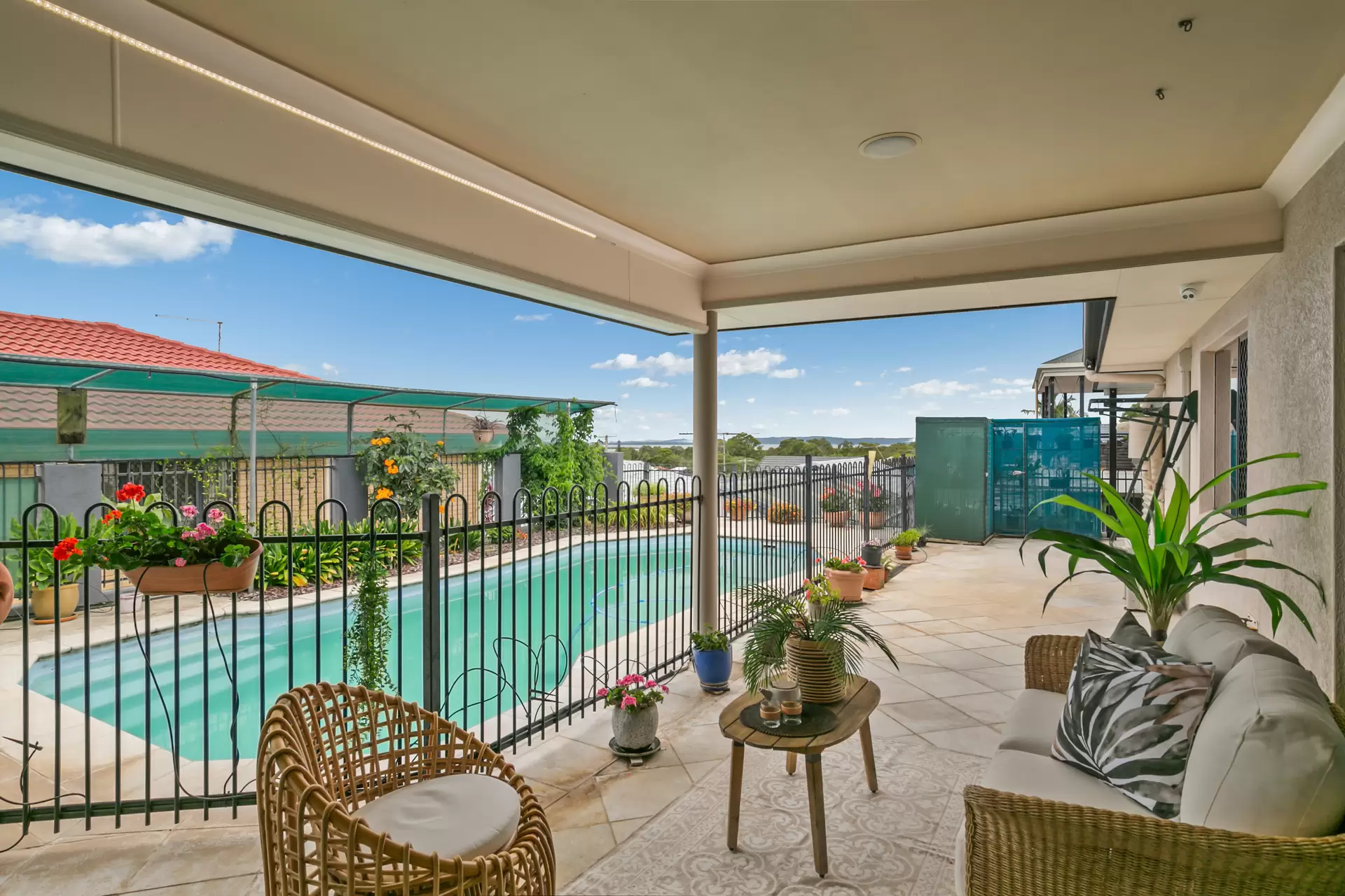 23 Paranka Drive North, Cleveland Sold by  - image 1