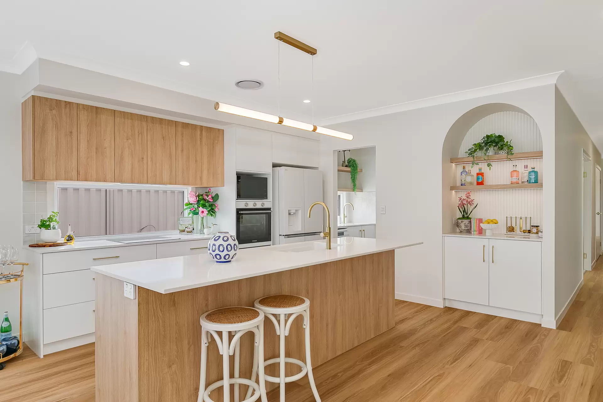 10A Topatig Street, Cleveland Sold by Queensland Sotheby's International Realty - image 1