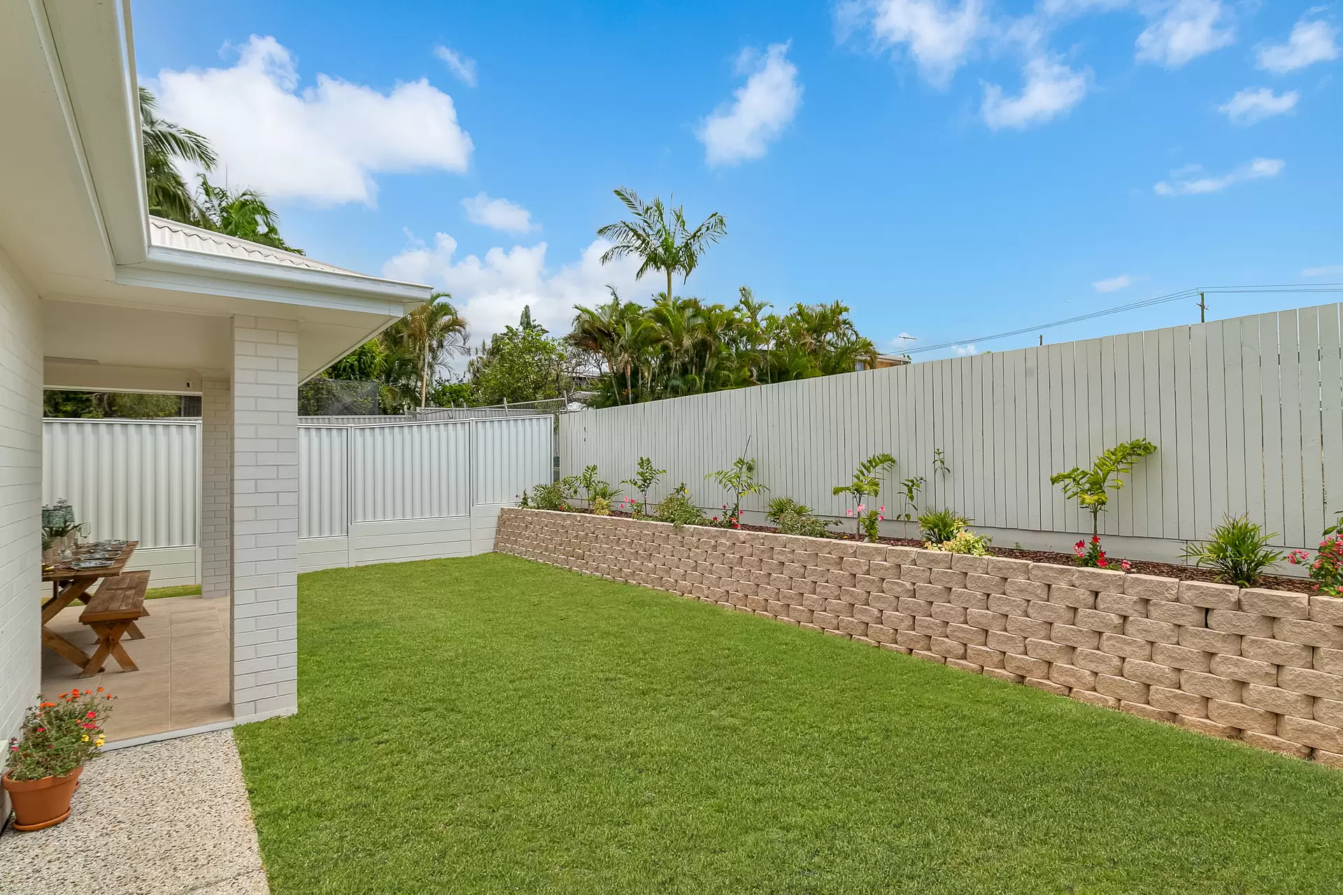 10A Topatig Street, Cleveland Sold by Queensland Sotheby's International Realty - image 1