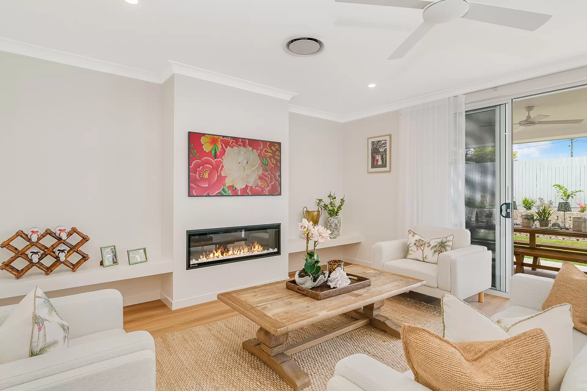 10A Topatig Street, Cleveland Sold by Queensland Sotheby's International Realty - image 1