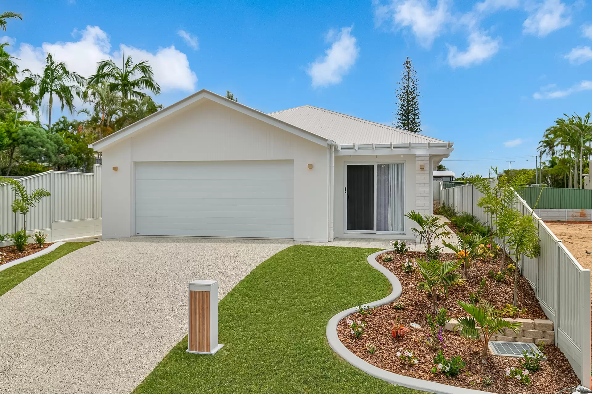 10A Topatig Street, Cleveland Sold by Queensland Sotheby's International Realty - image 1