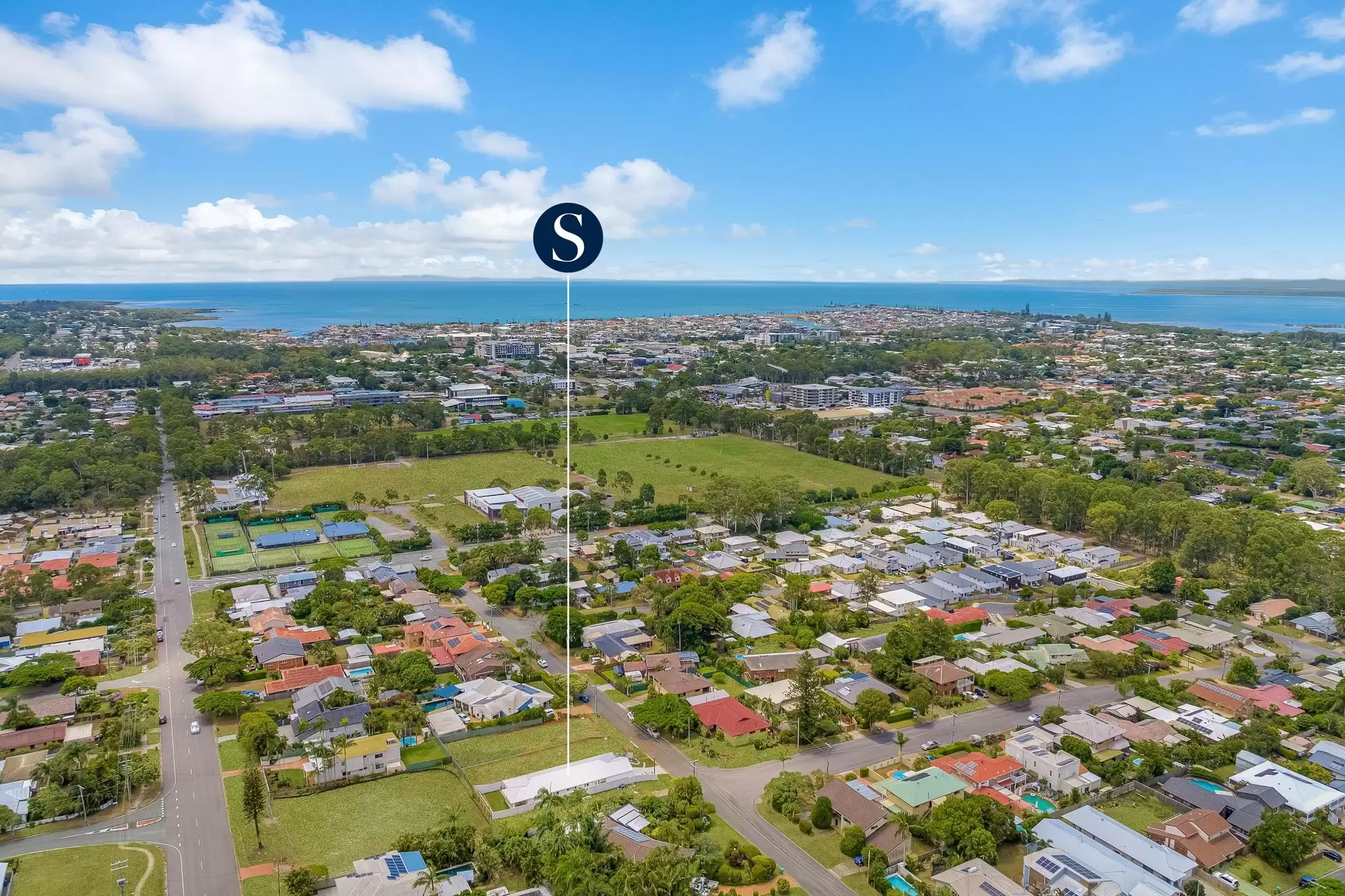 10A Topatig Street, Cleveland Sold by Queensland Sotheby's International Realty - image 1