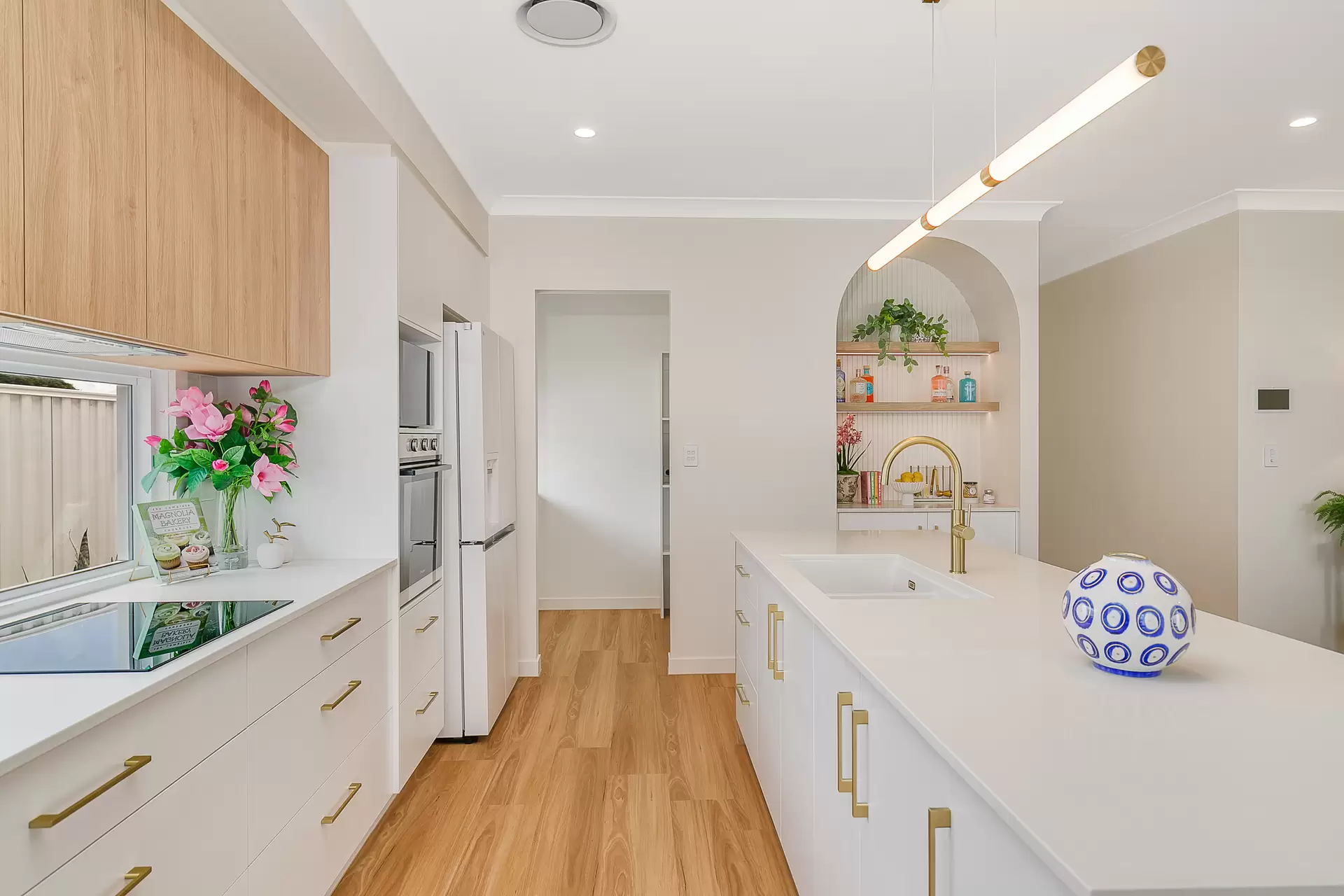 10A Topatig Street, Cleveland Sold by Queensland Sotheby's International Realty - image 1