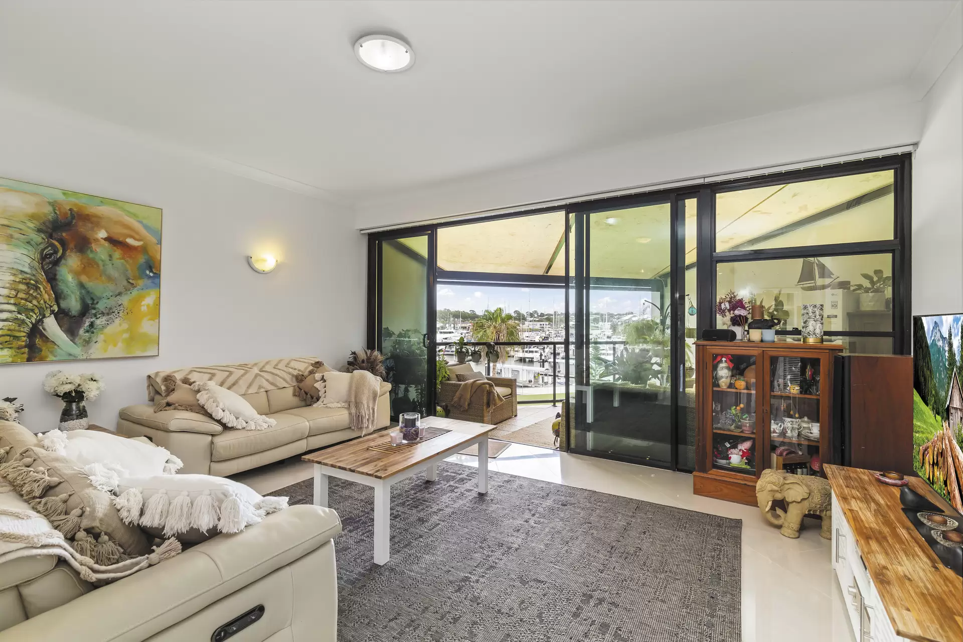 23/2-10 Masthead Drive, Cleveland Sold by Queensland Sotheby's International Realty - image 1