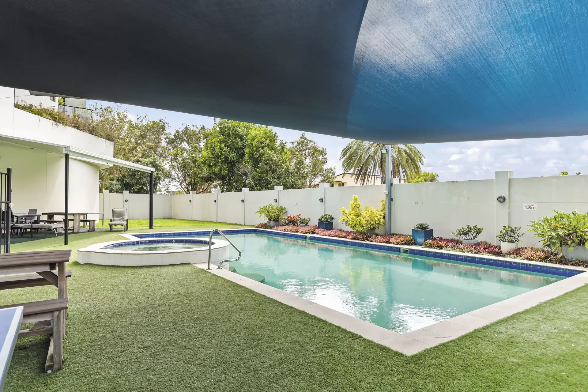 23/2-10 Masthead Drive, Cleveland Sold by Queensland Sotheby's International Realty - image 1