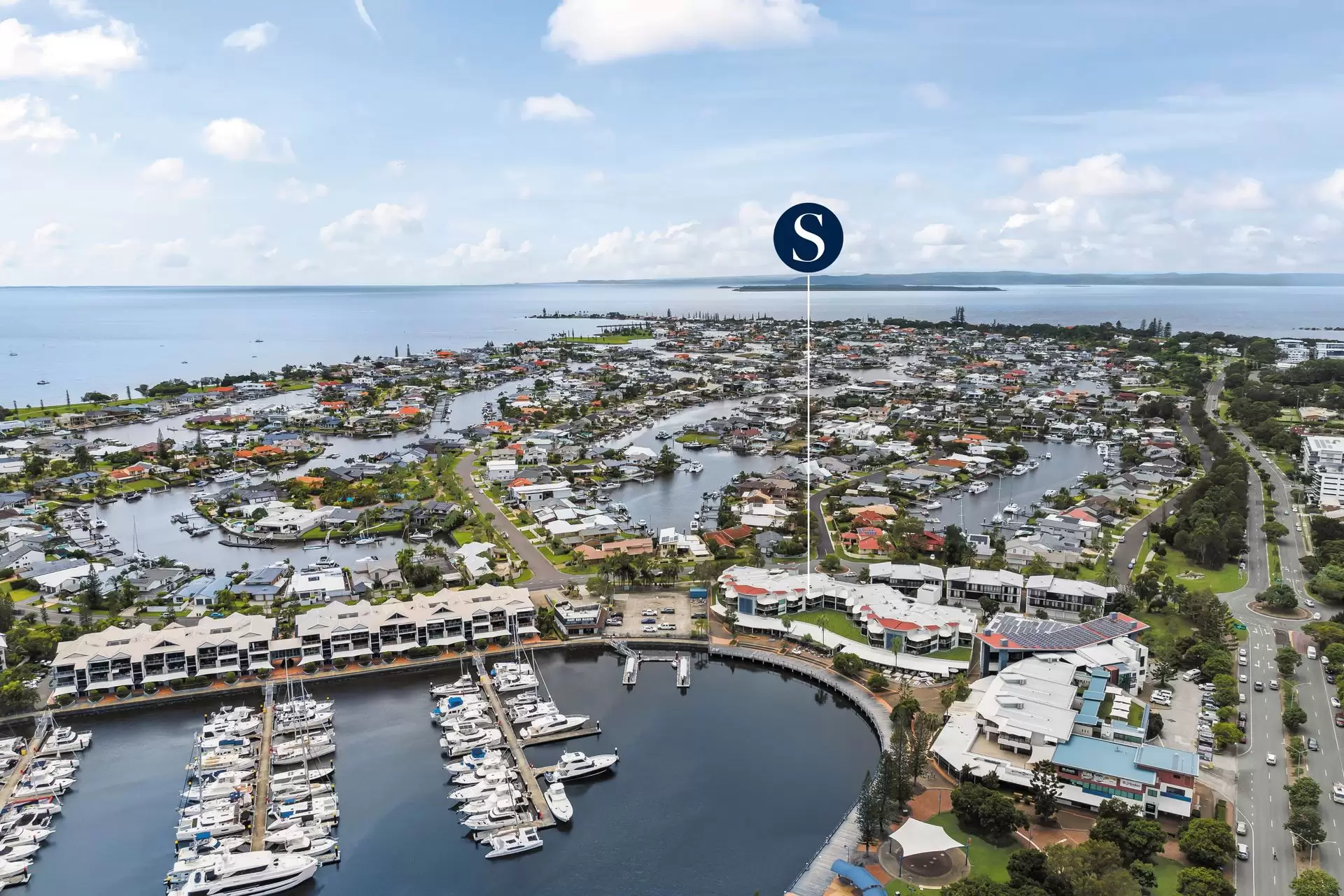 23/2-10 Masthead Drive, Cleveland Sold by Queensland Sotheby's International Realty - image 1