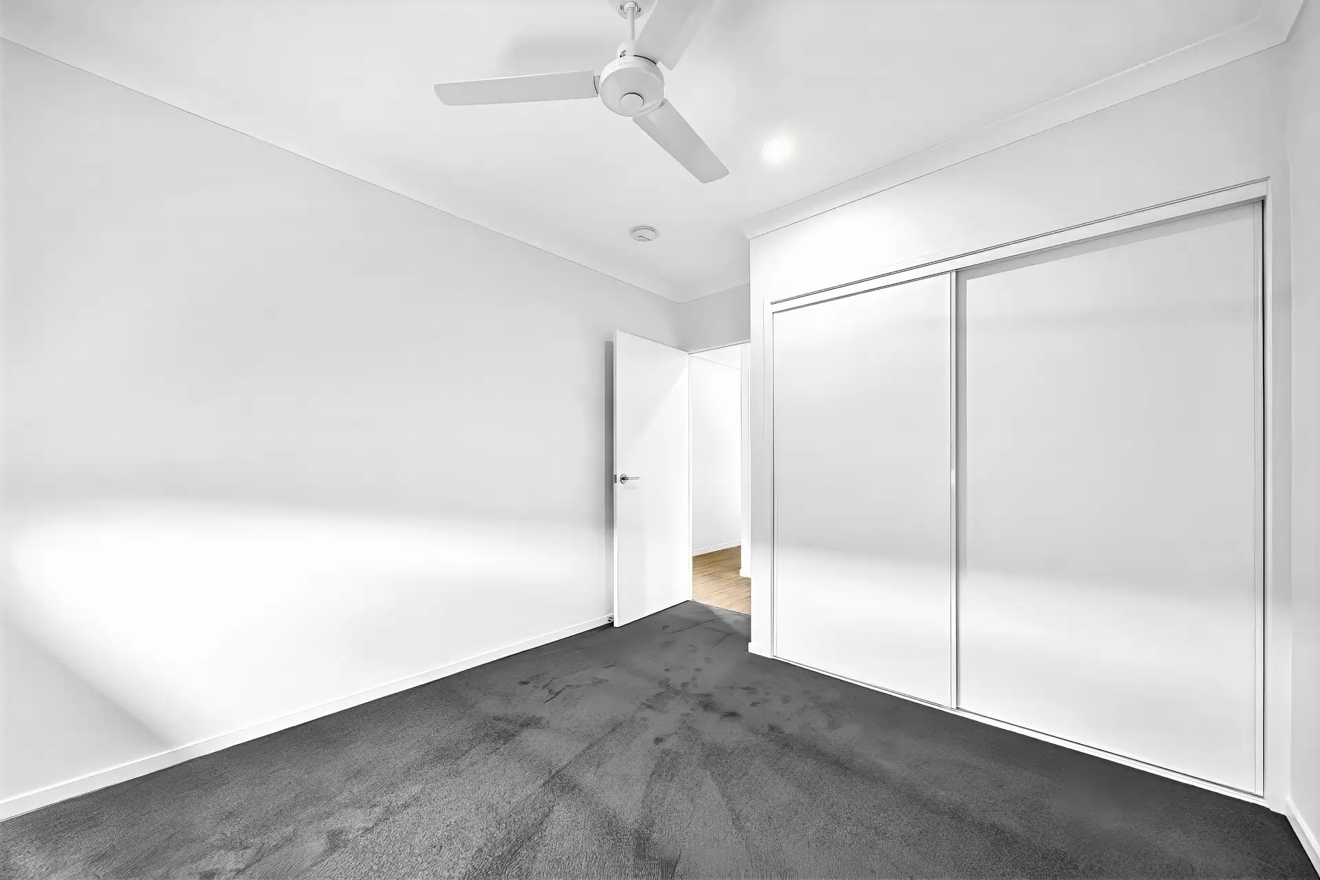 34 Tamarind Crescent, Proserpine Sold by Queensland Sotheby's International Realty - image 1