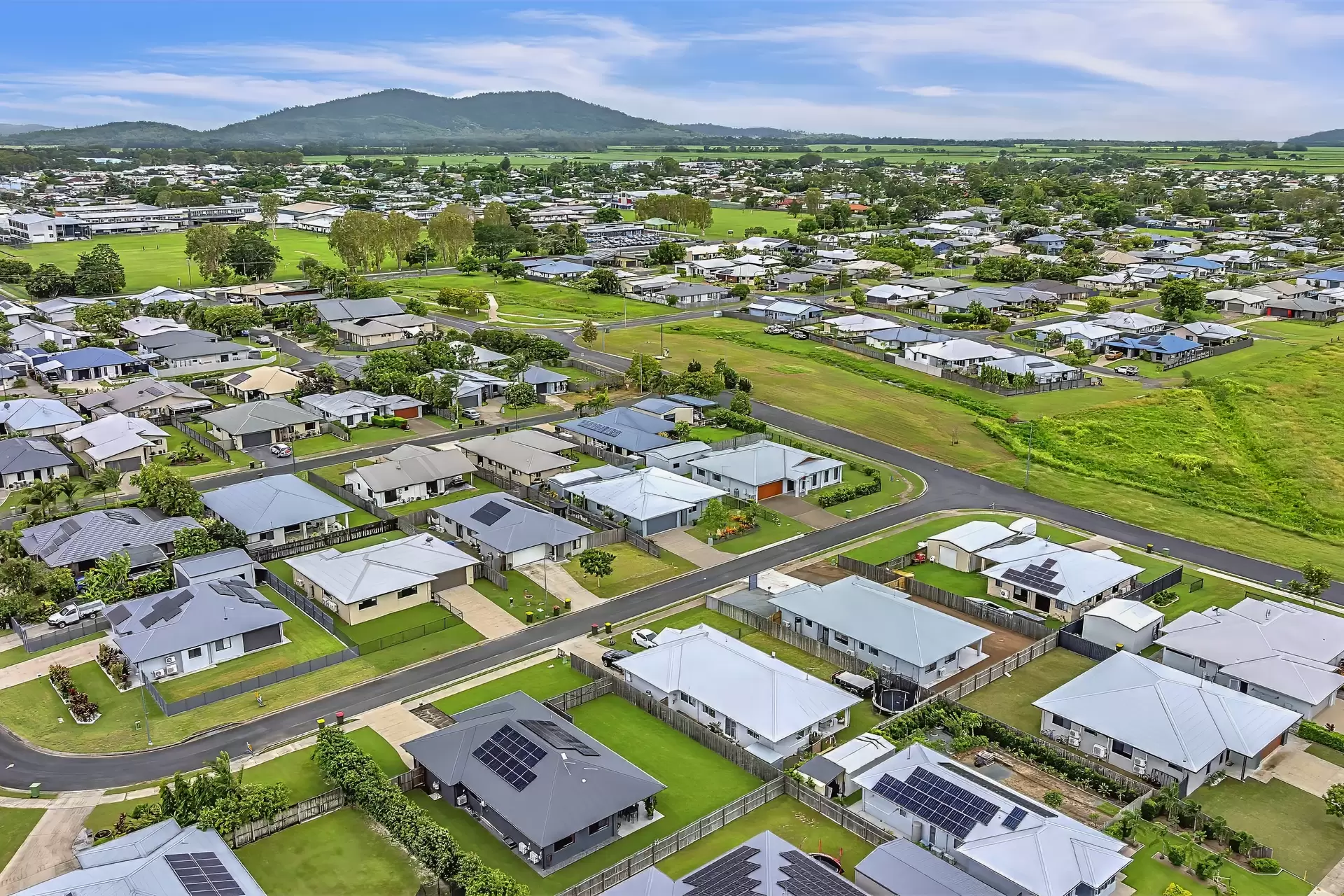 34 Tamarind Crescent, Proserpine Sold by Queensland Sotheby's International Realty - image 1